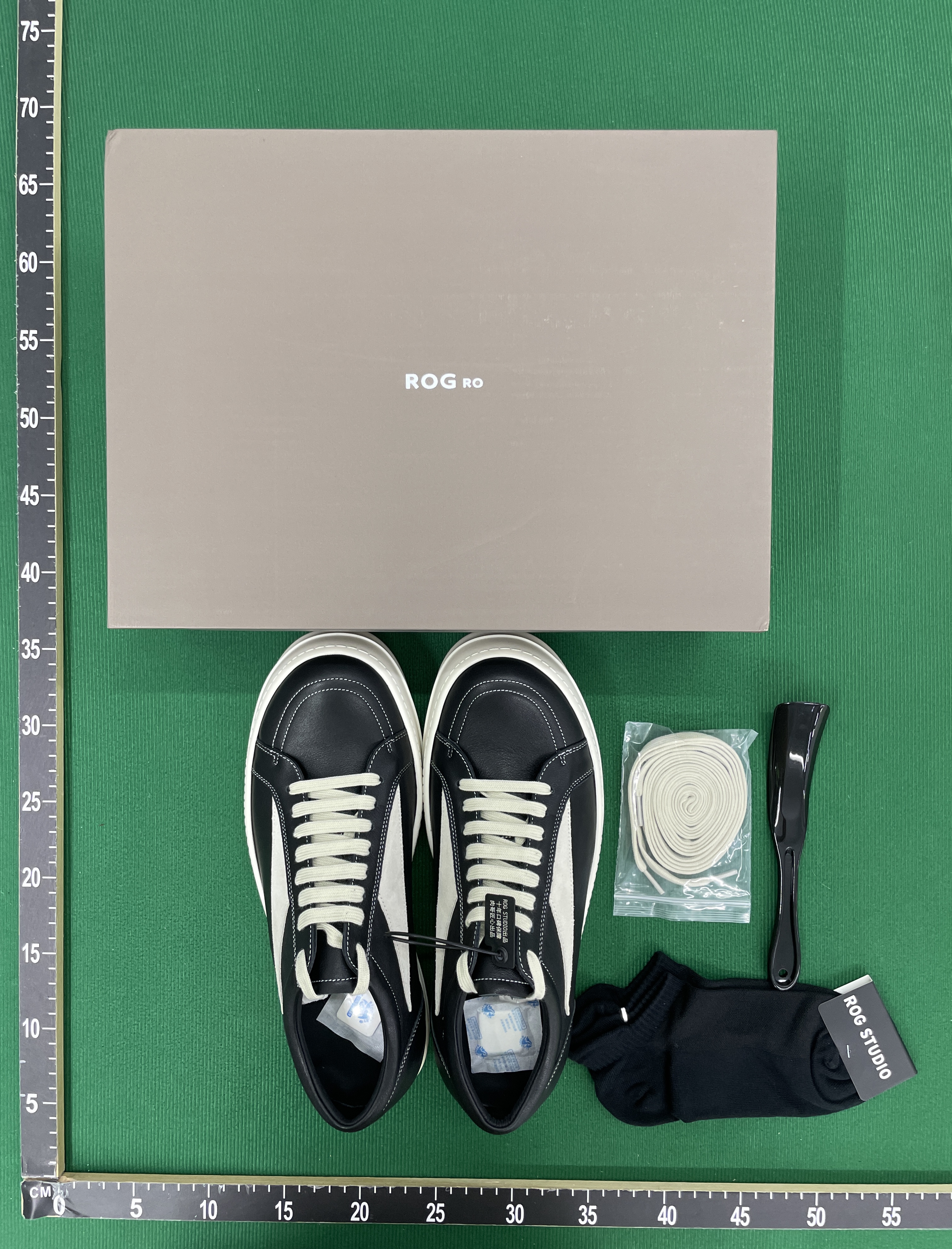 Sneakers — QC-foto 1 av 54
