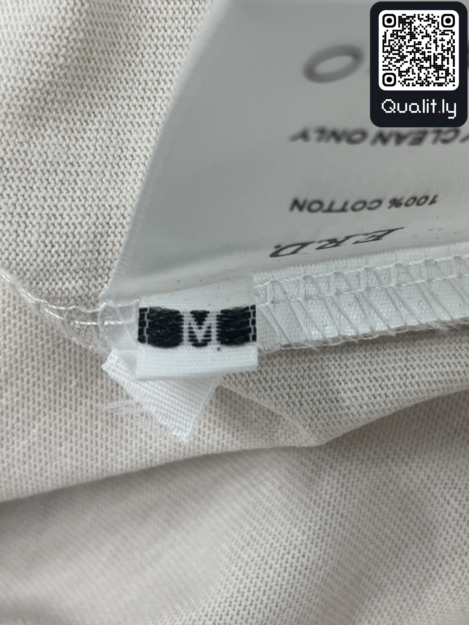 T-shirt — foto QC 1 di 24