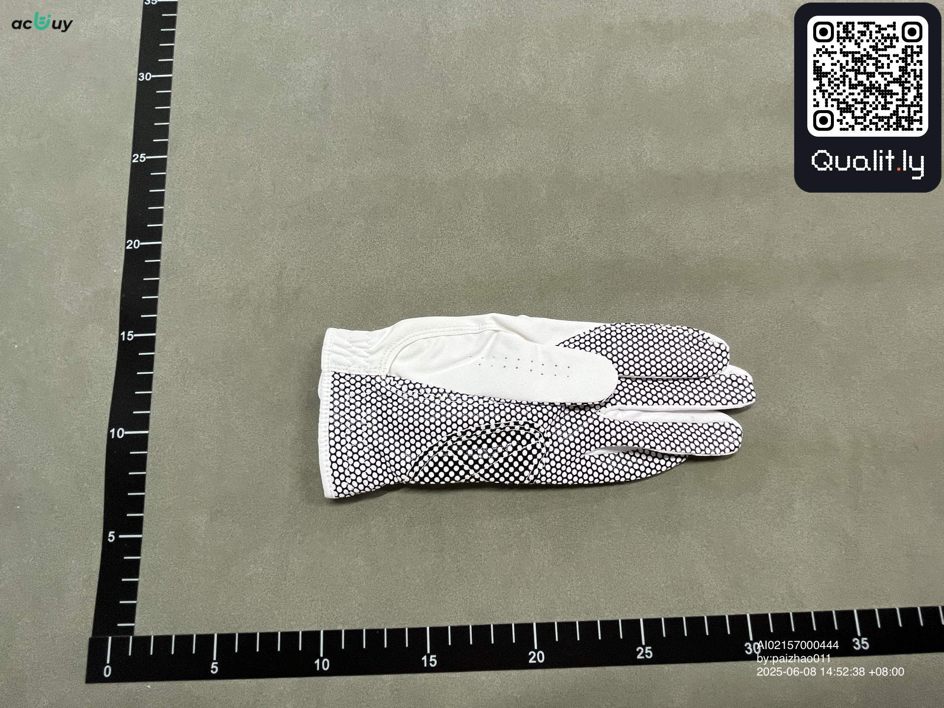 Foto QC 2 de 26