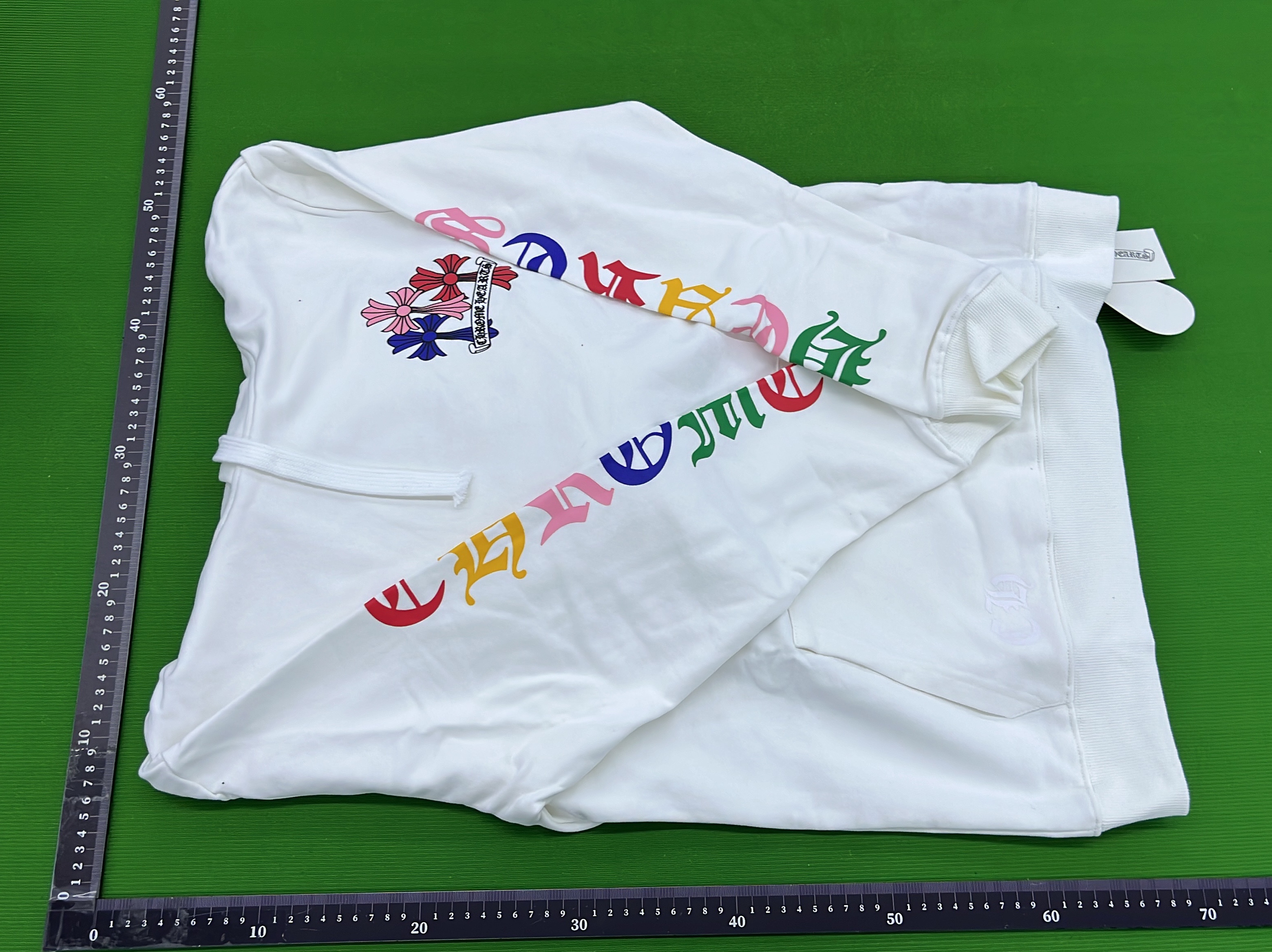 Hoodie QC photo 3 of 8