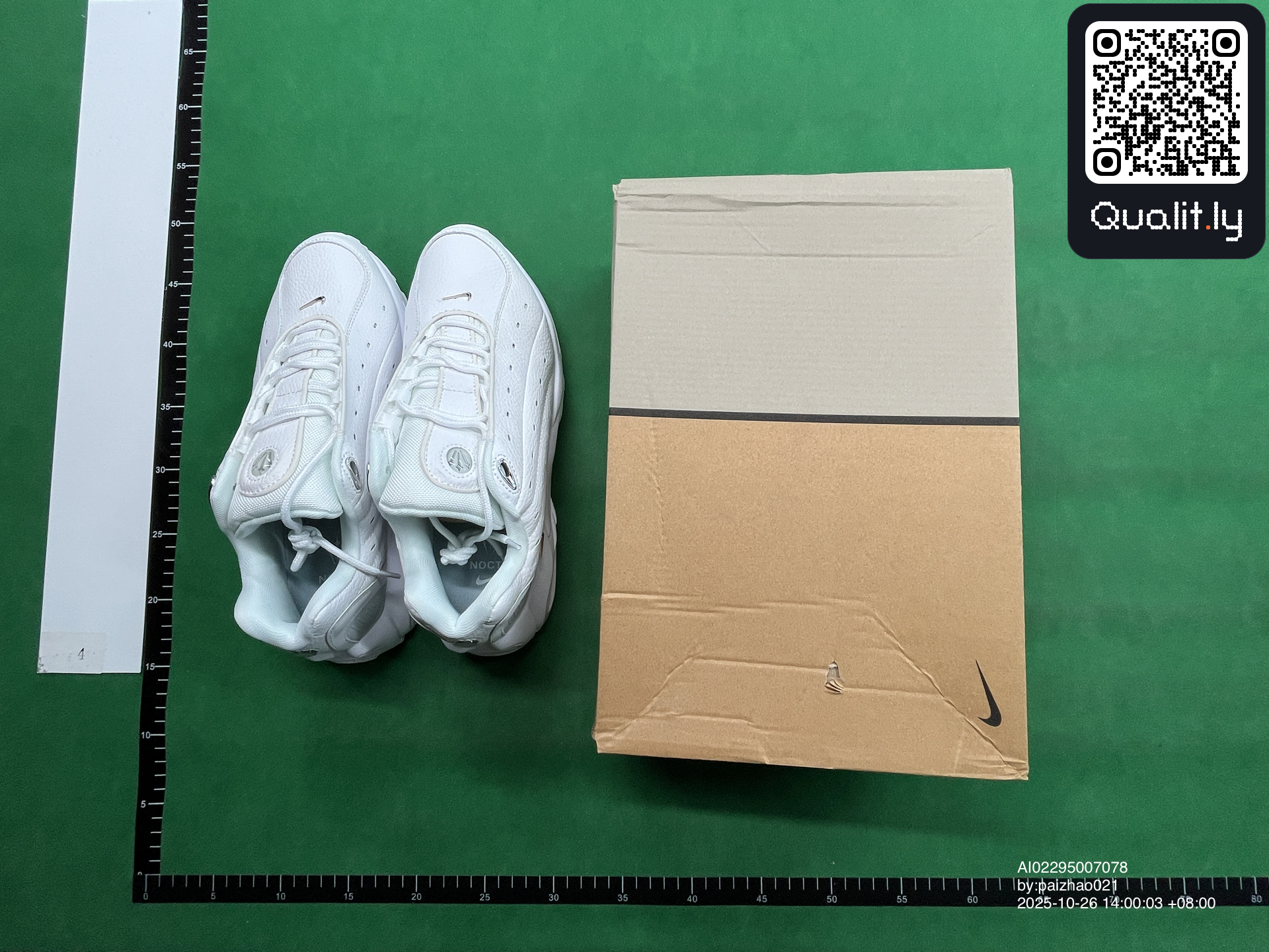 Sneaker — QC-Foto 1 von 102