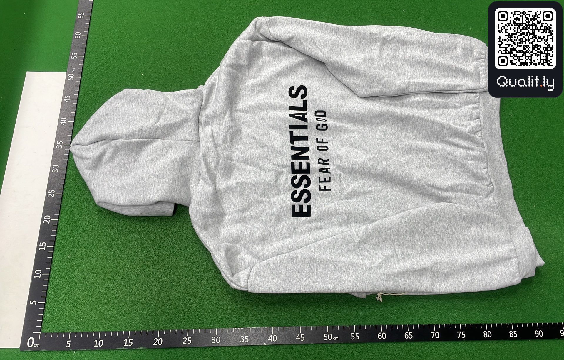 Hoodie QC photo 3 of 175