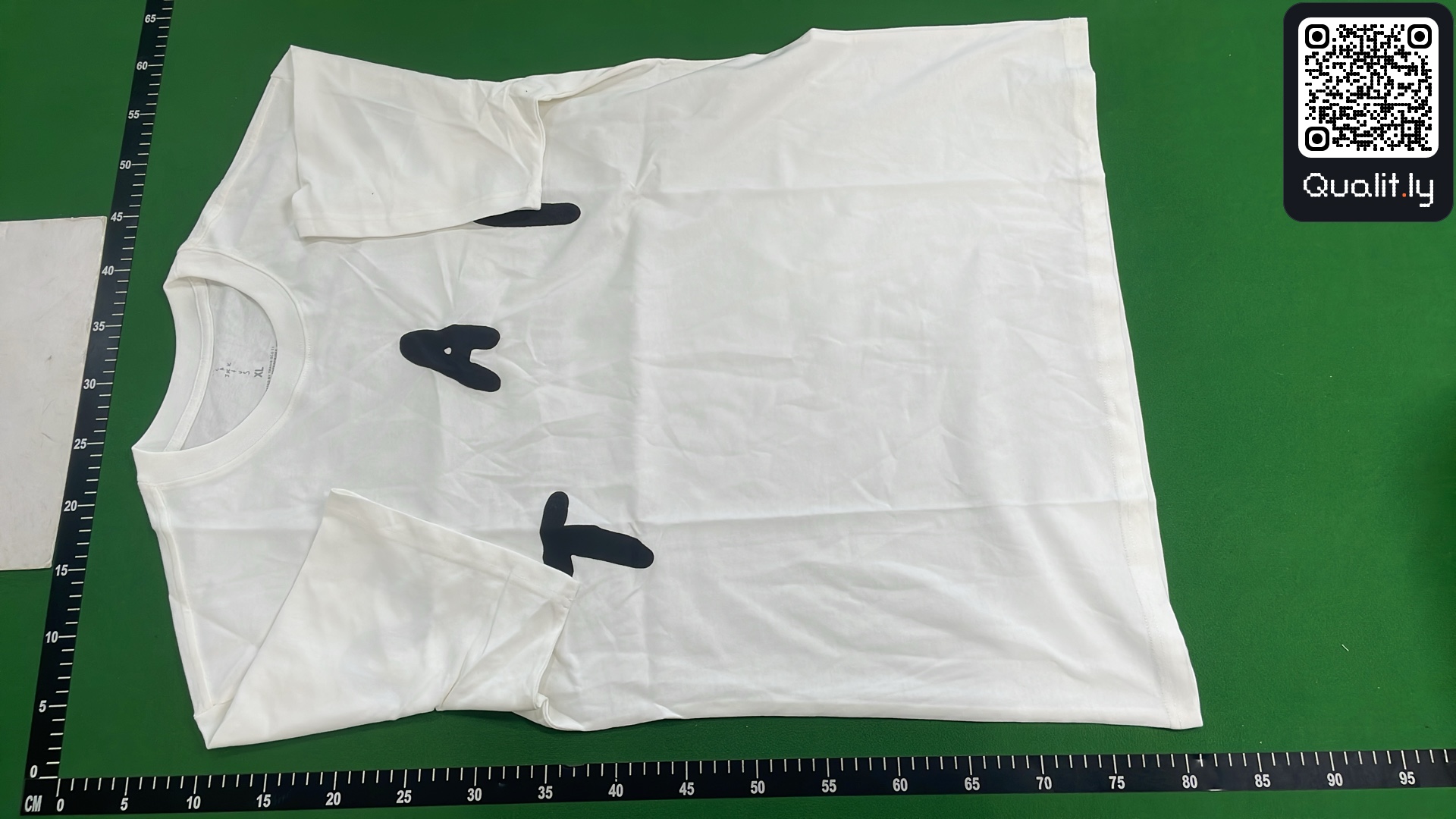 Camiseta — foto QC 2 de 126