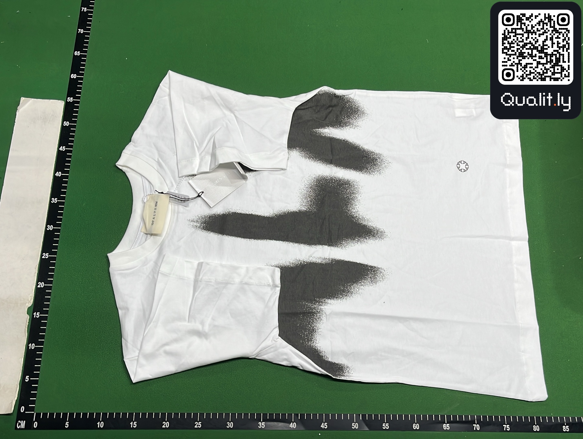 T-shirt QC photo 2 of 42