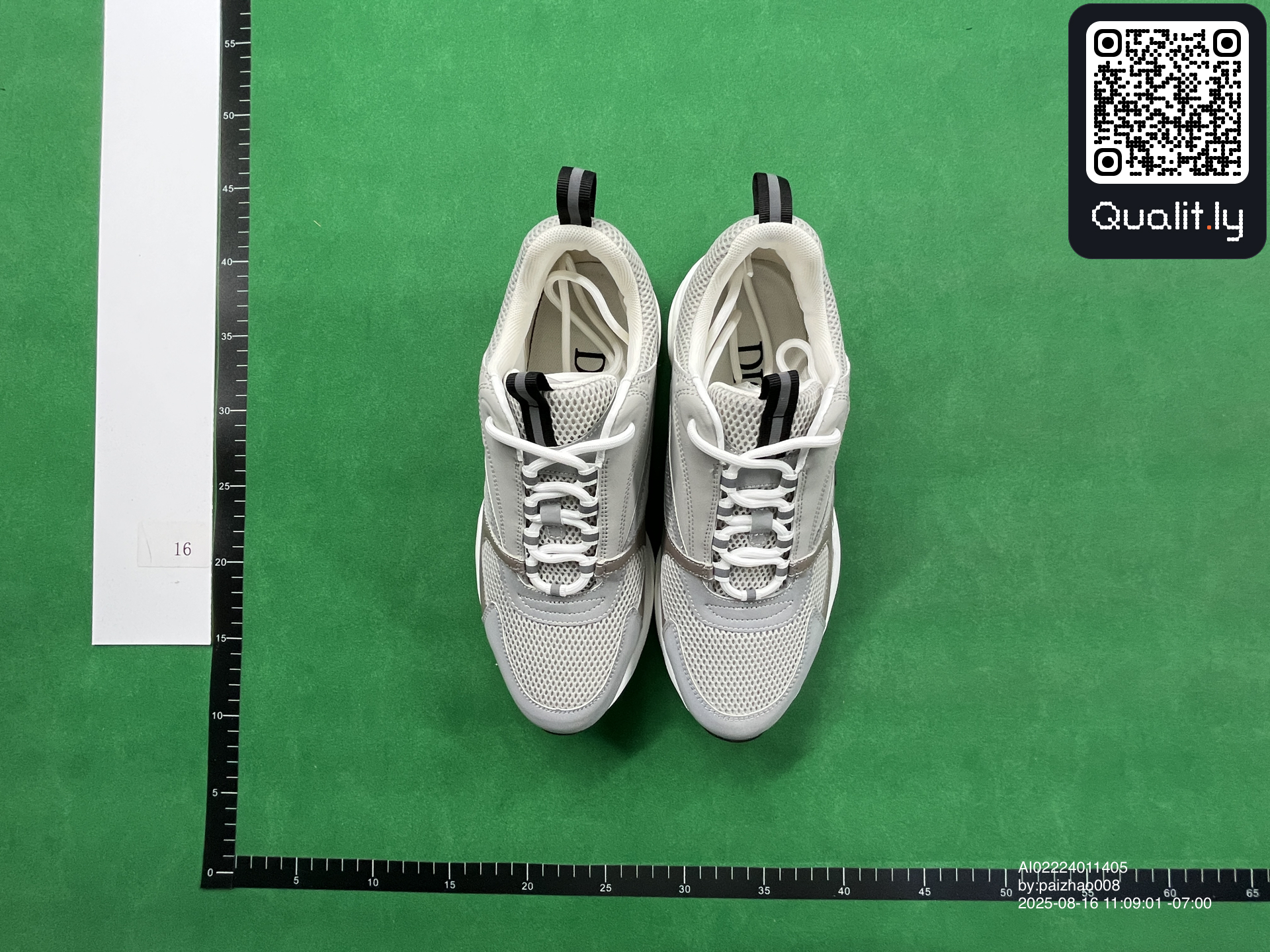 Sneakers — QC-foto 1 van 112