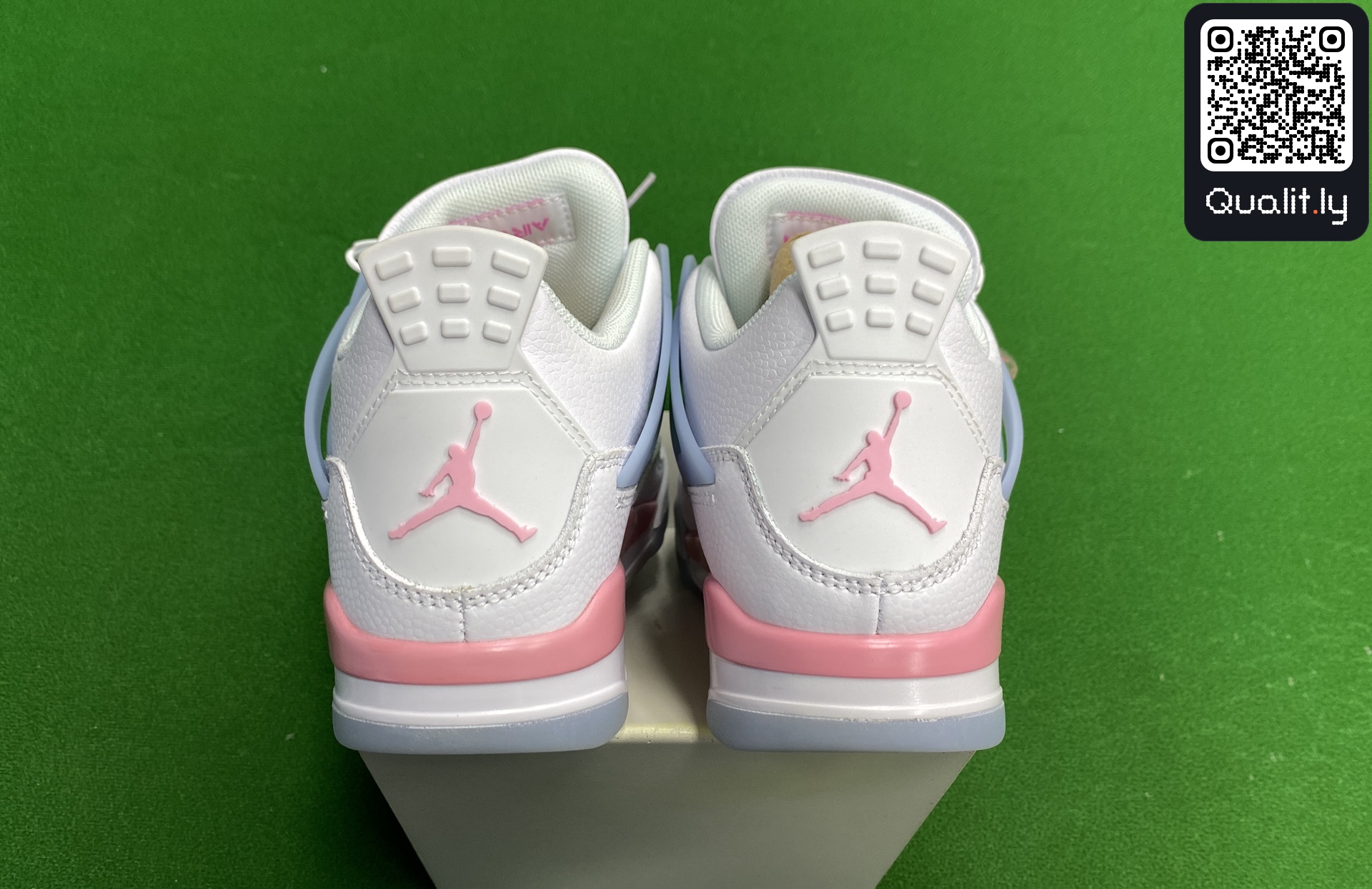 Sneakers QC photo 3 of 6