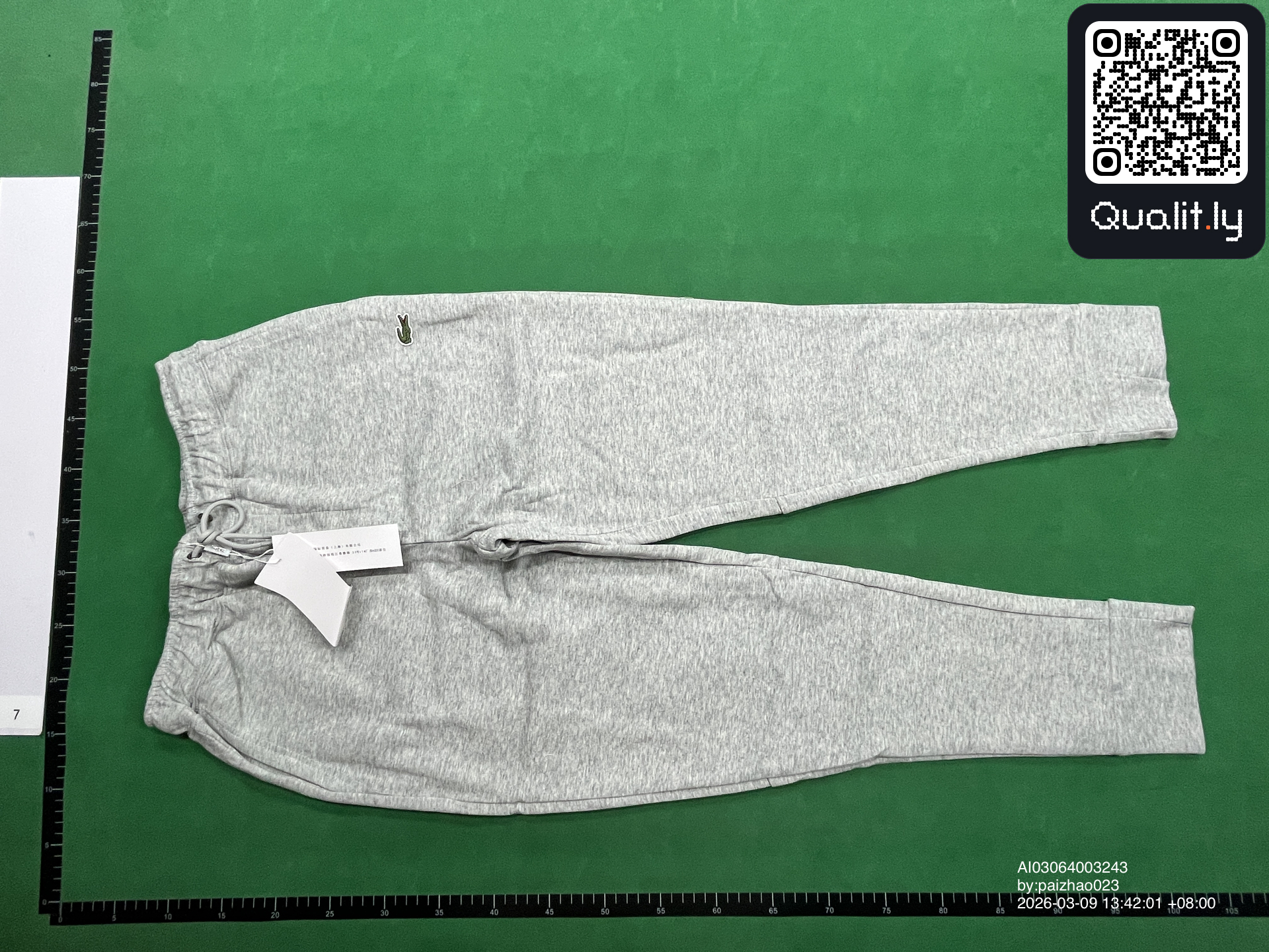 Lacoste Joggers Pink QC photo 2