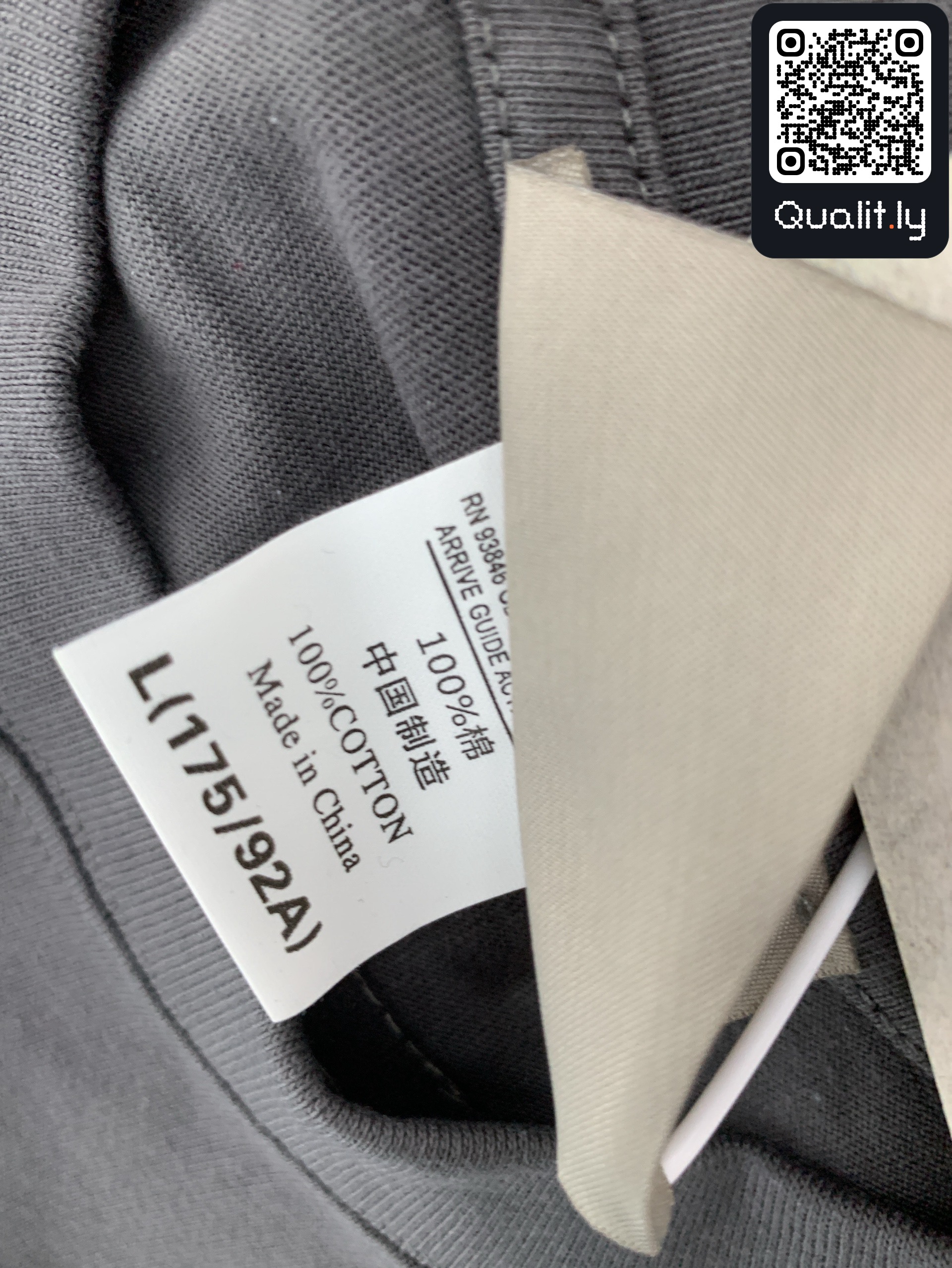 T-shirt — foto QC 1 de 8