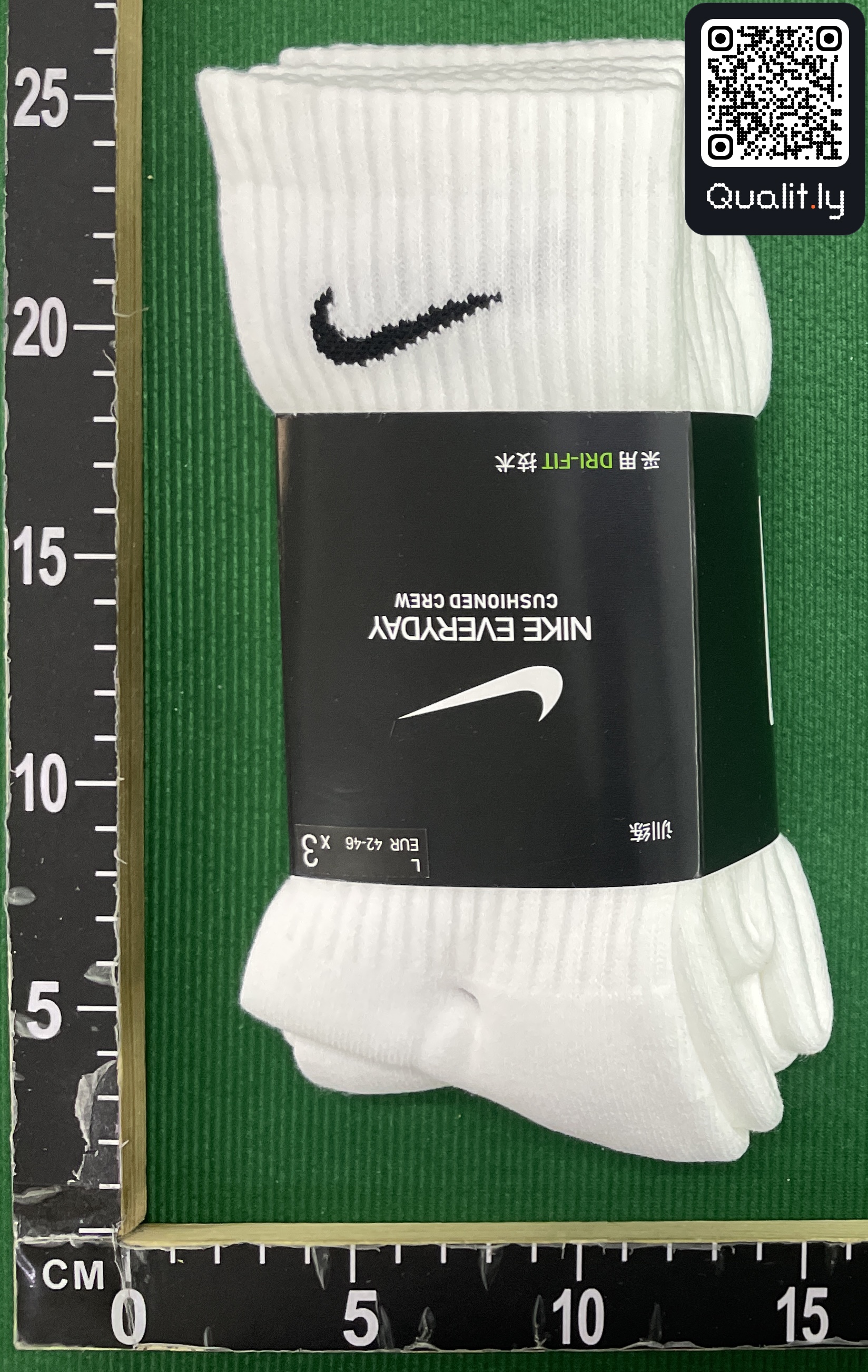 袜子 QC 照片 1 / 36