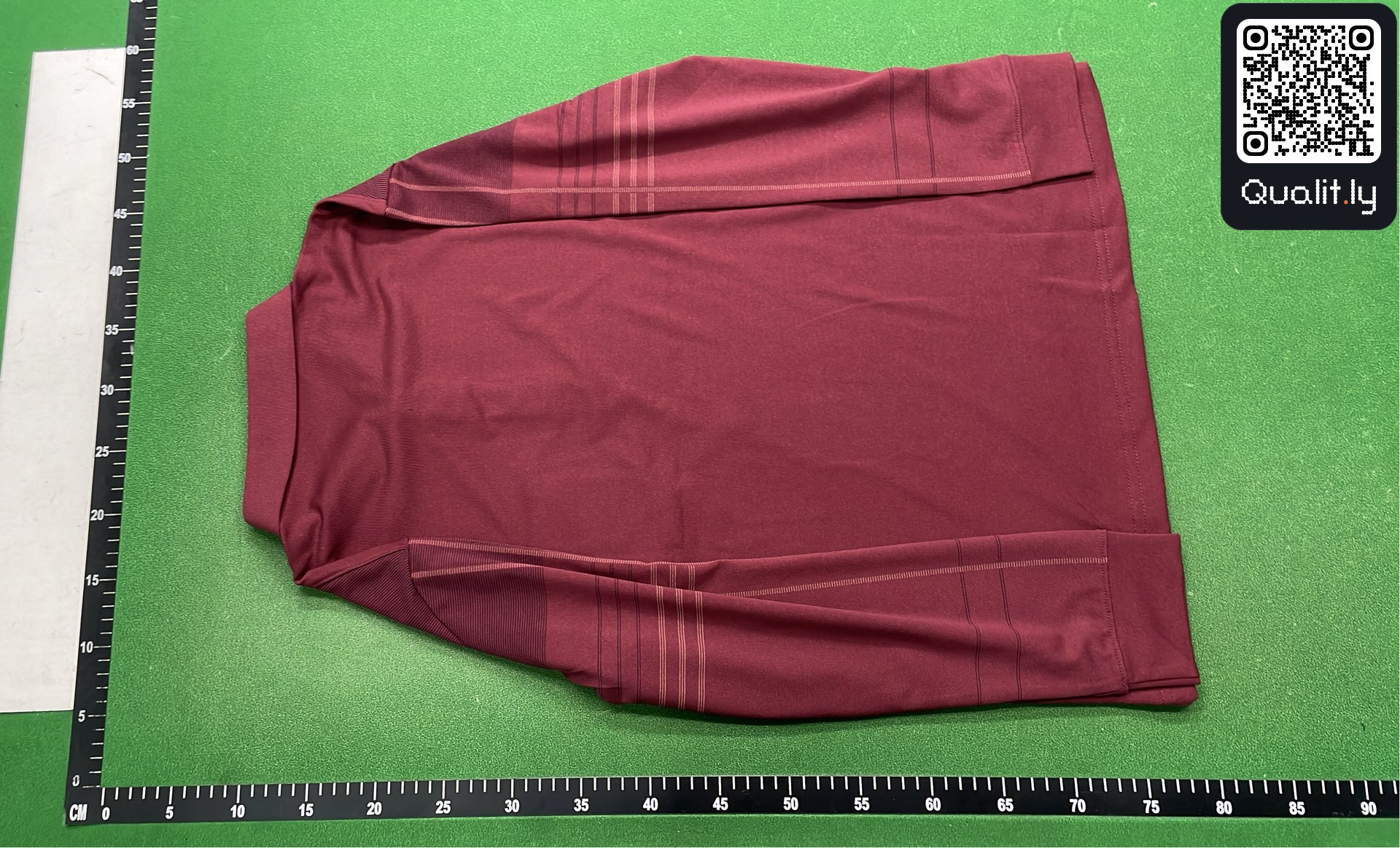 T-shirt — QC-foto 3 van 4