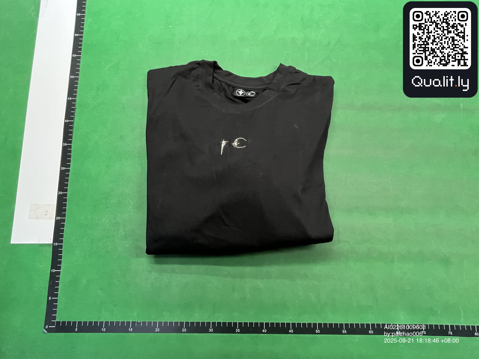 T-shirt — QC-foto 1 av 3
