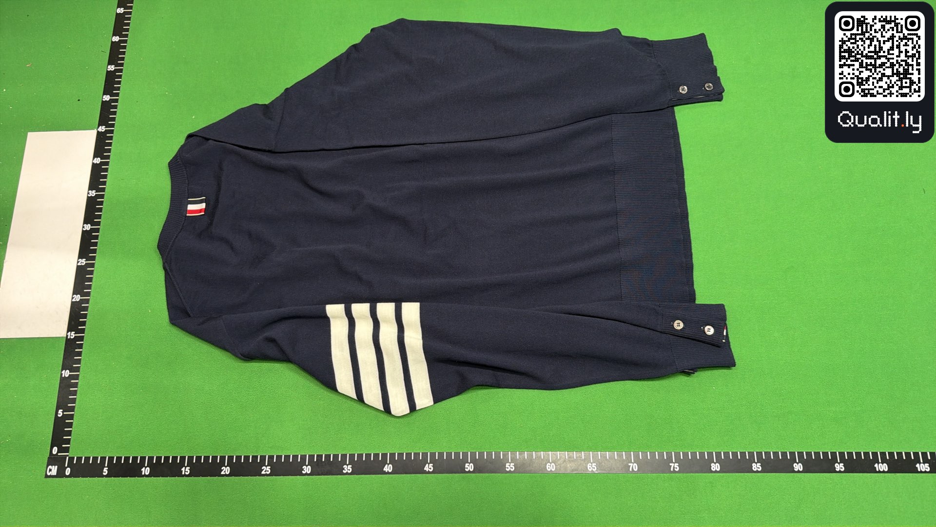 Sweater QC photo 3 of 8