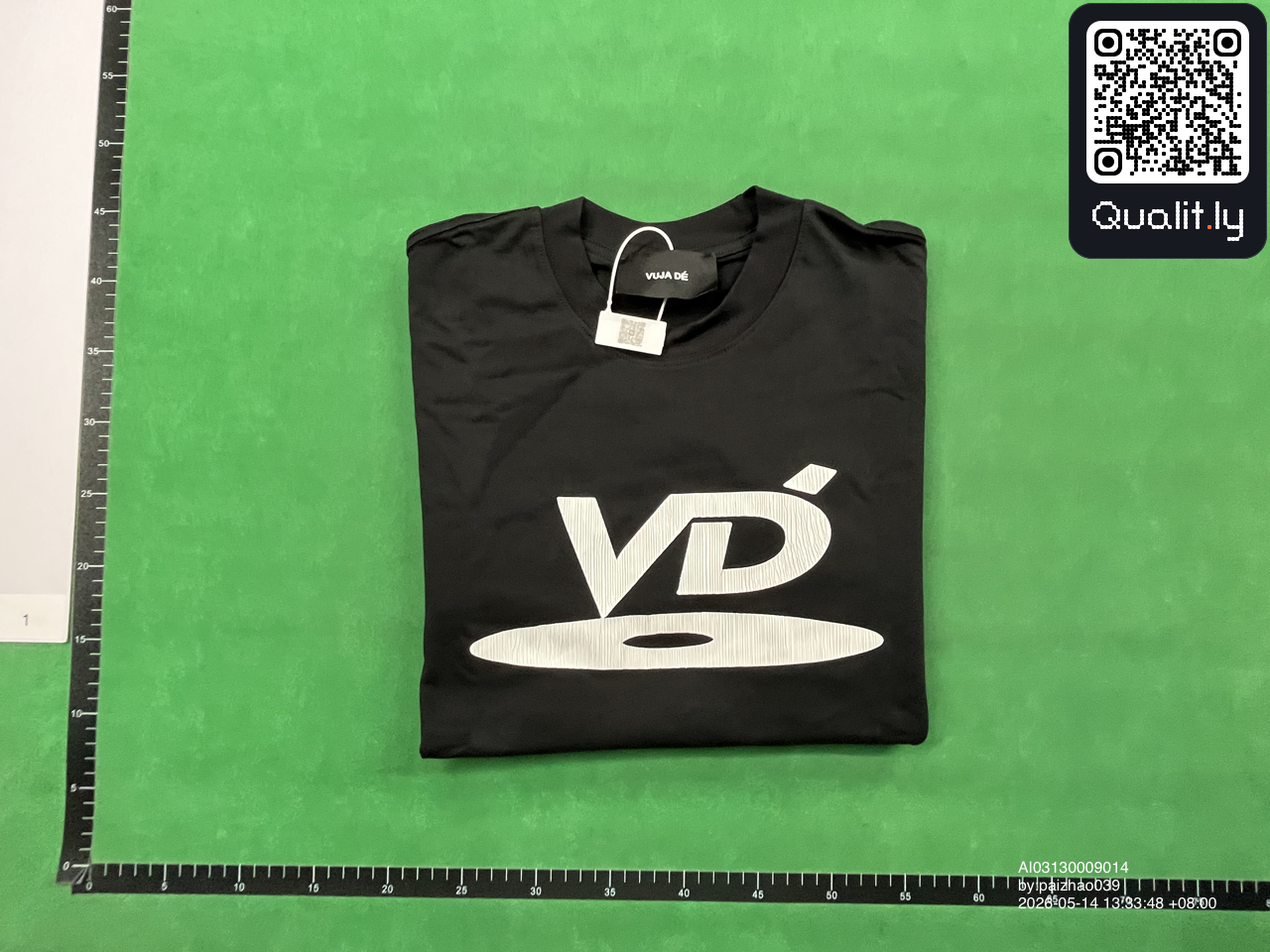 Tricou — fotografie QC 1 din 10