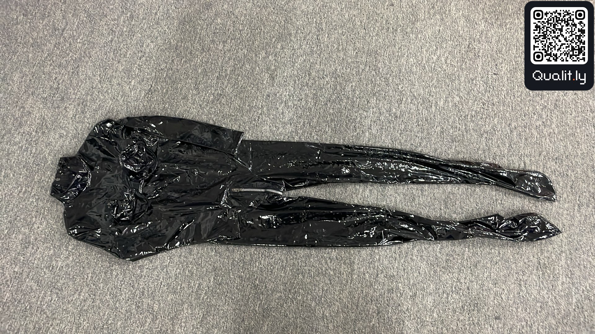Jacket QC photo 2 of 4