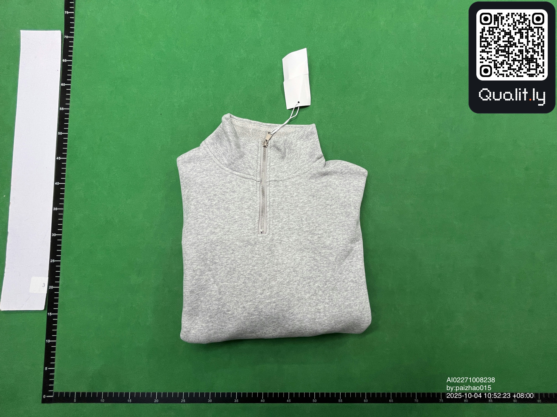 Sweatshirt — QC-Foto 1 von 10