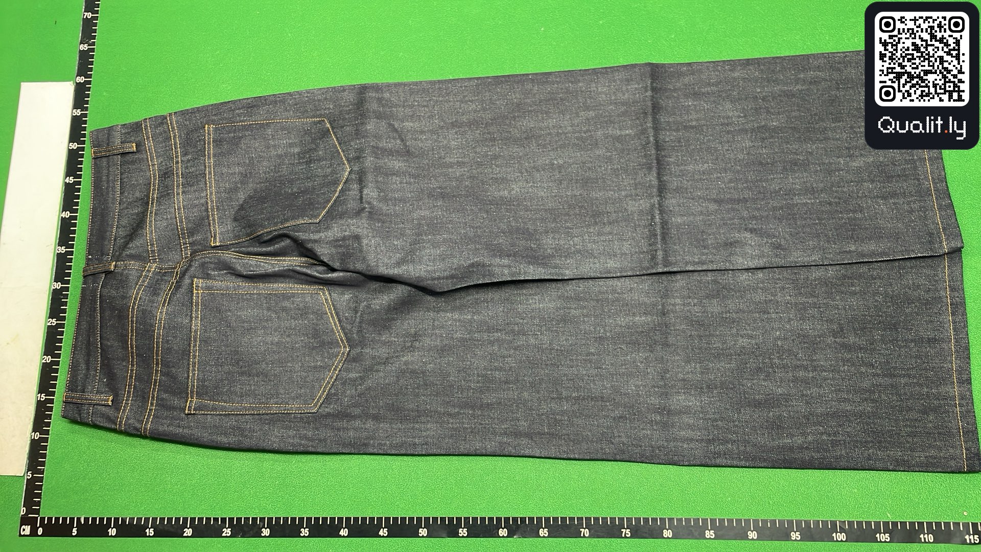 Jeans — QC-Foto 3 von 4