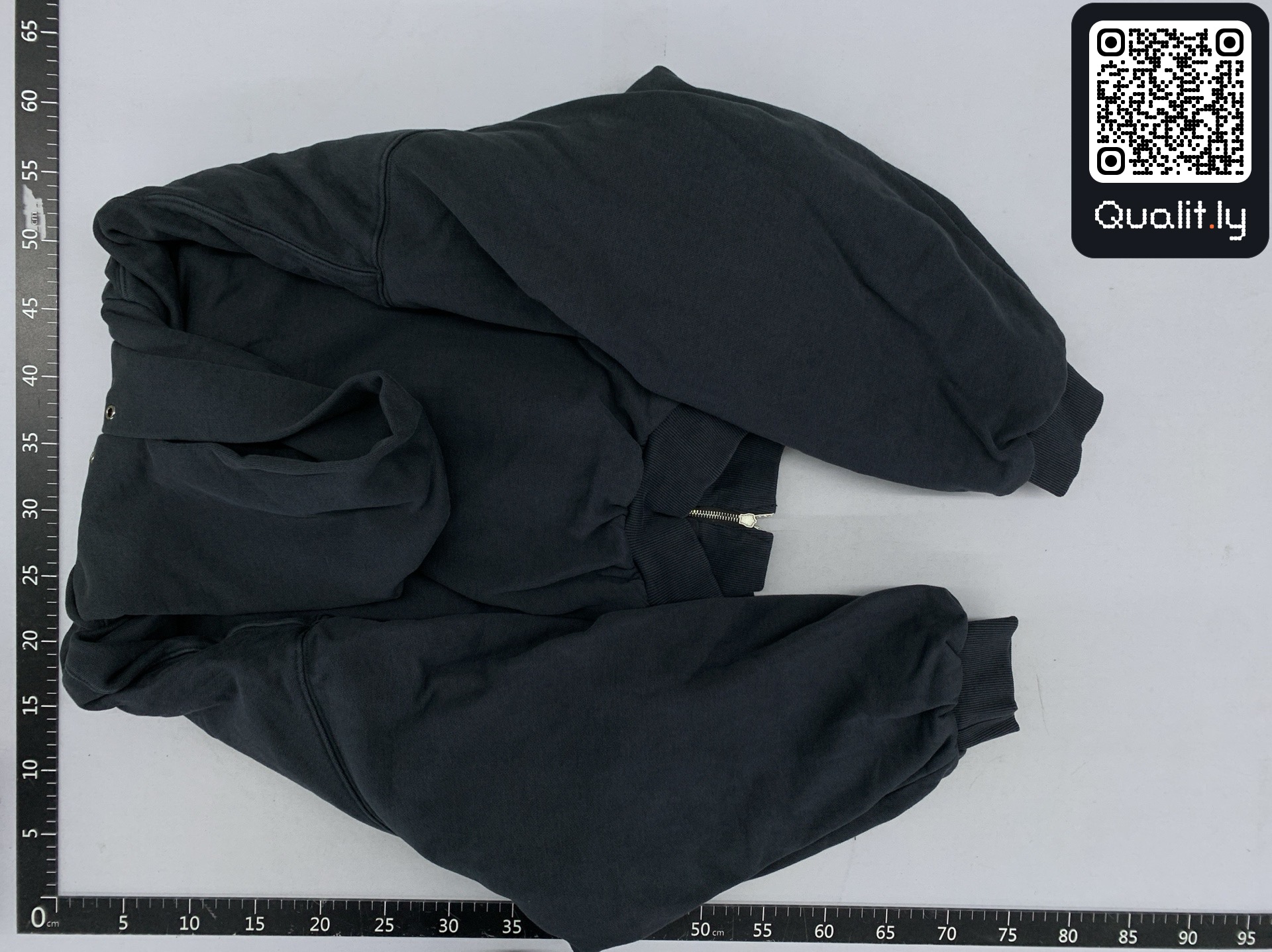Hoodie — QC-foto 2 van 24