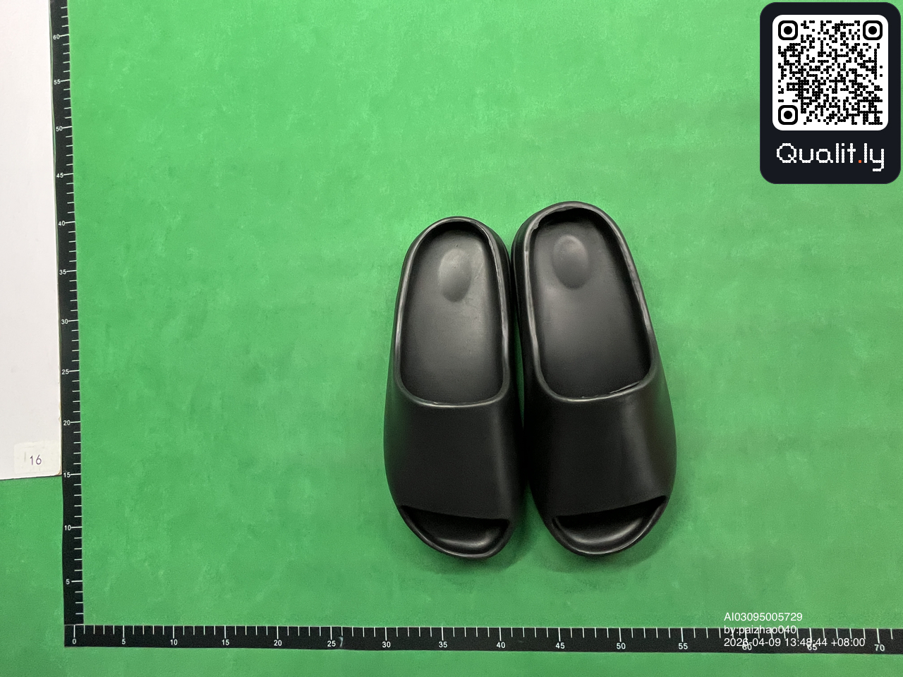 Slides — QC-Foto 1 von 30
