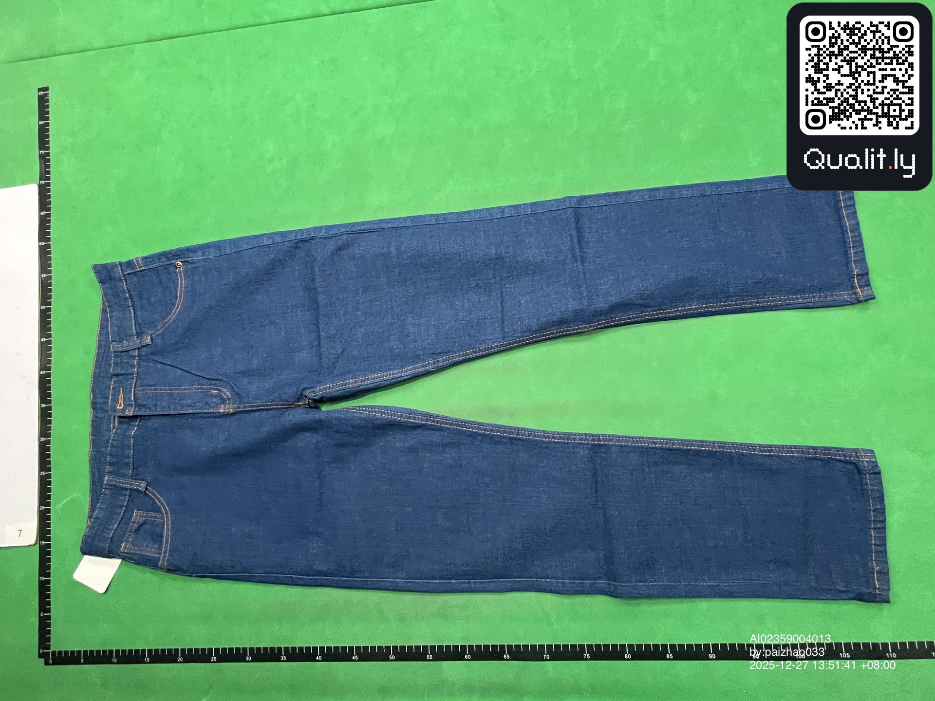 Jeans — QC-foto 3 van 8