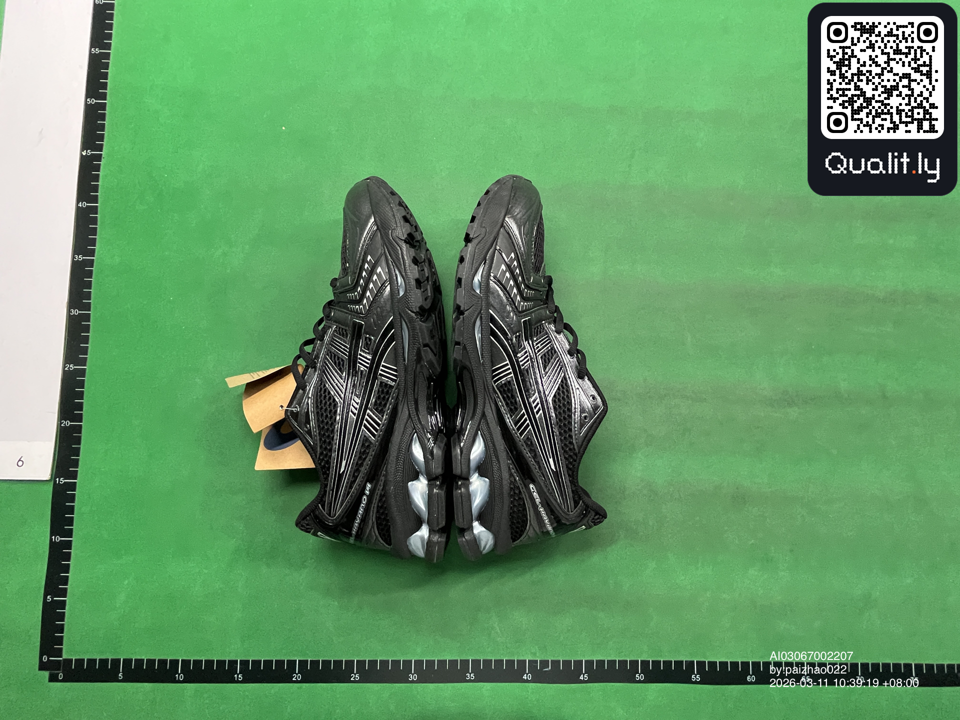 Sneaker — QC-Foto 2 von 6