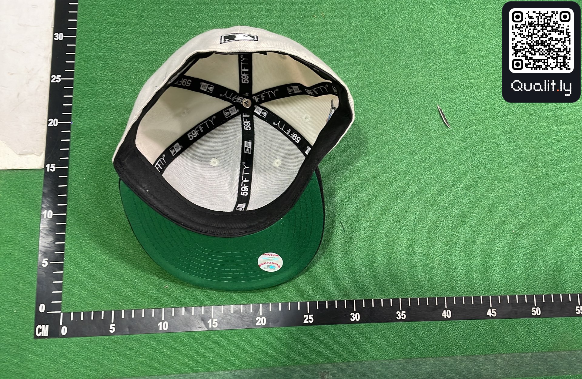 Czapka z daszkiem — zdjęcie QC 3 z 25