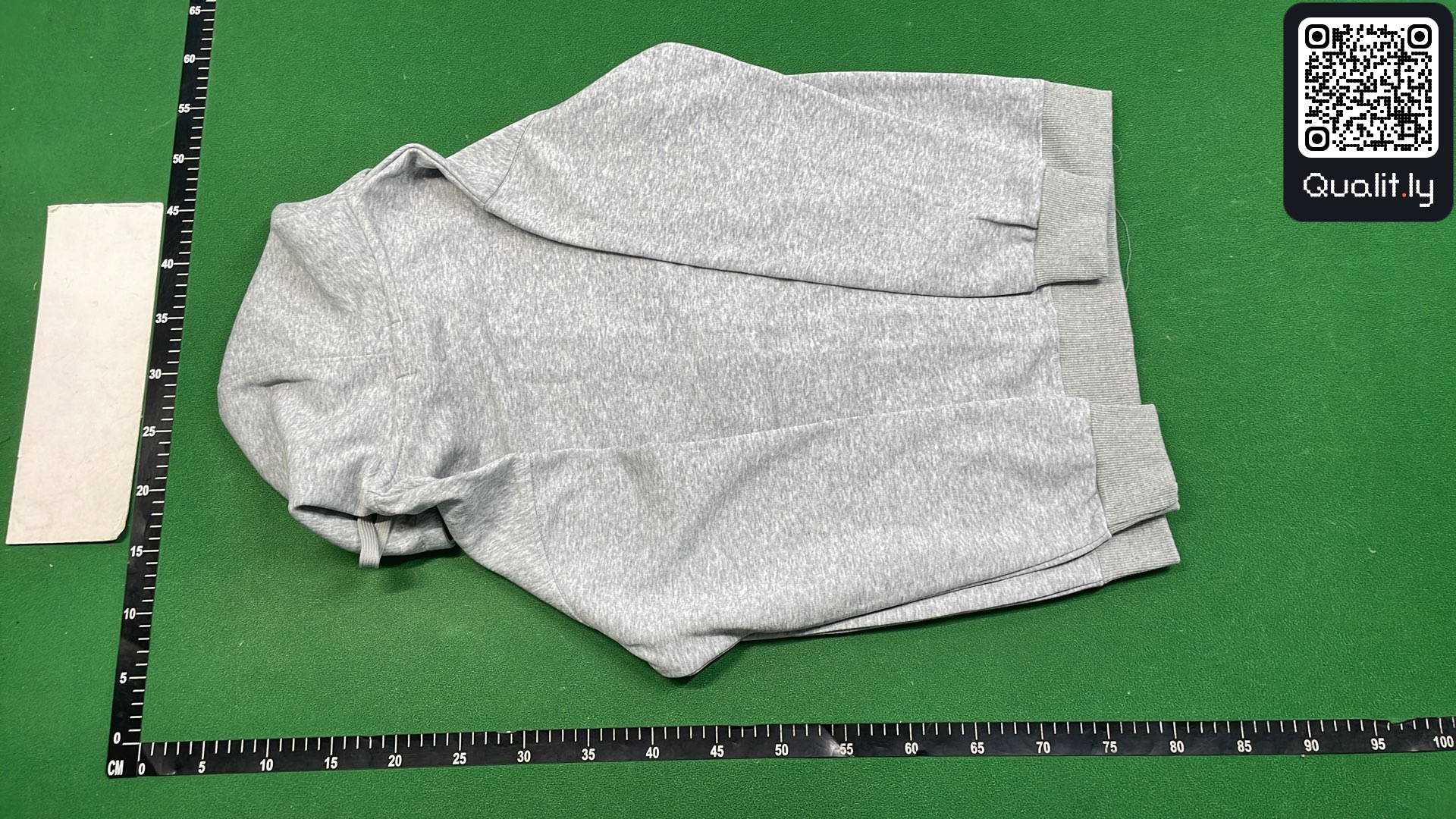 Hoodie QC photo 3 of 12