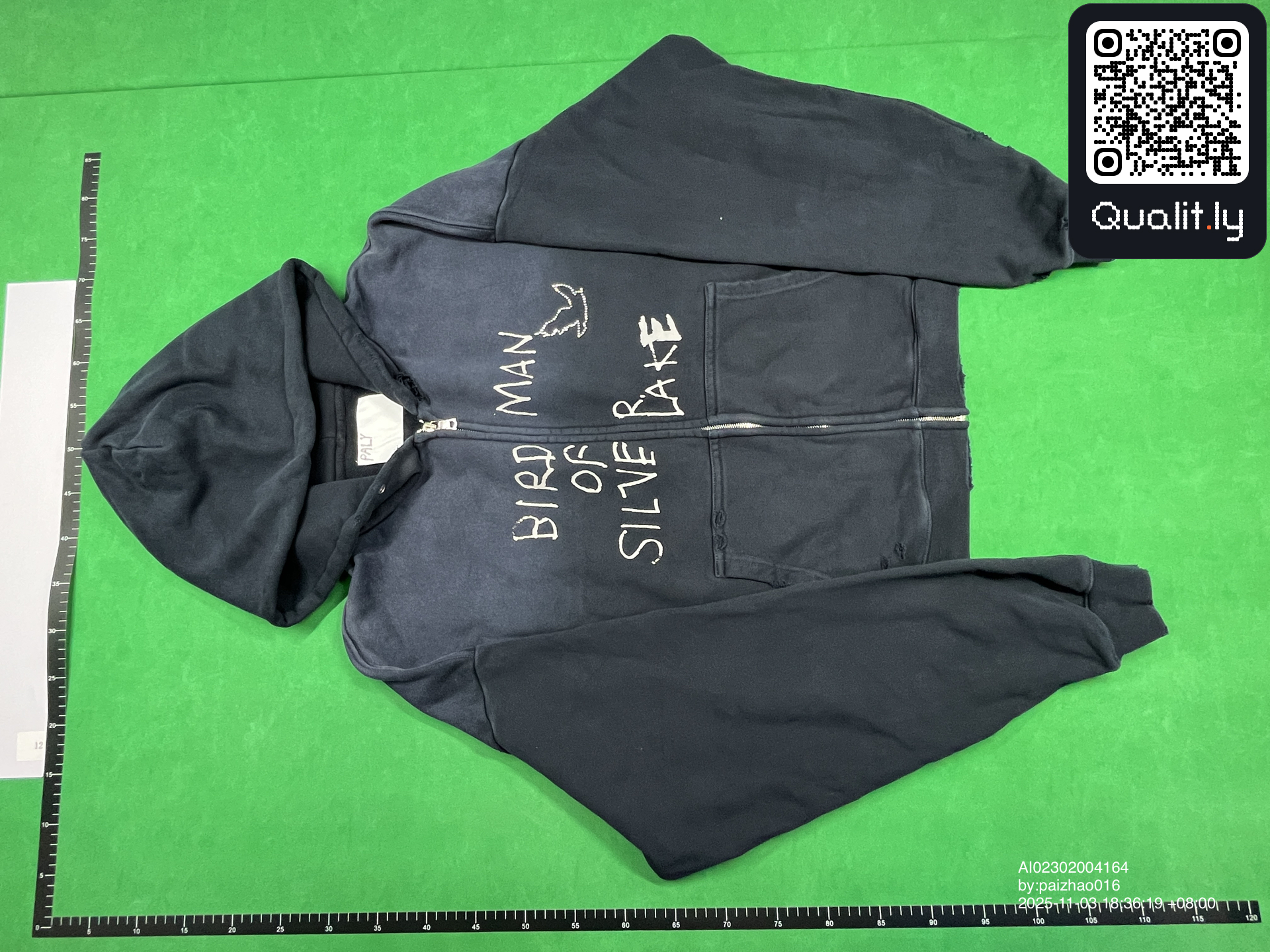 Pull — photo QC 3 sur 4