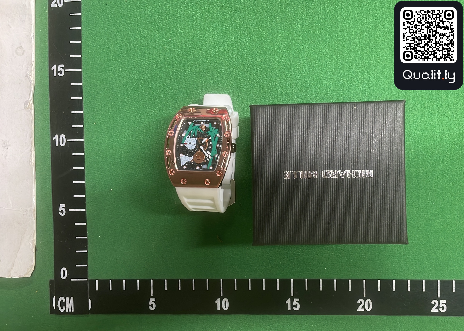 Orologio — foto QC 3 di 13