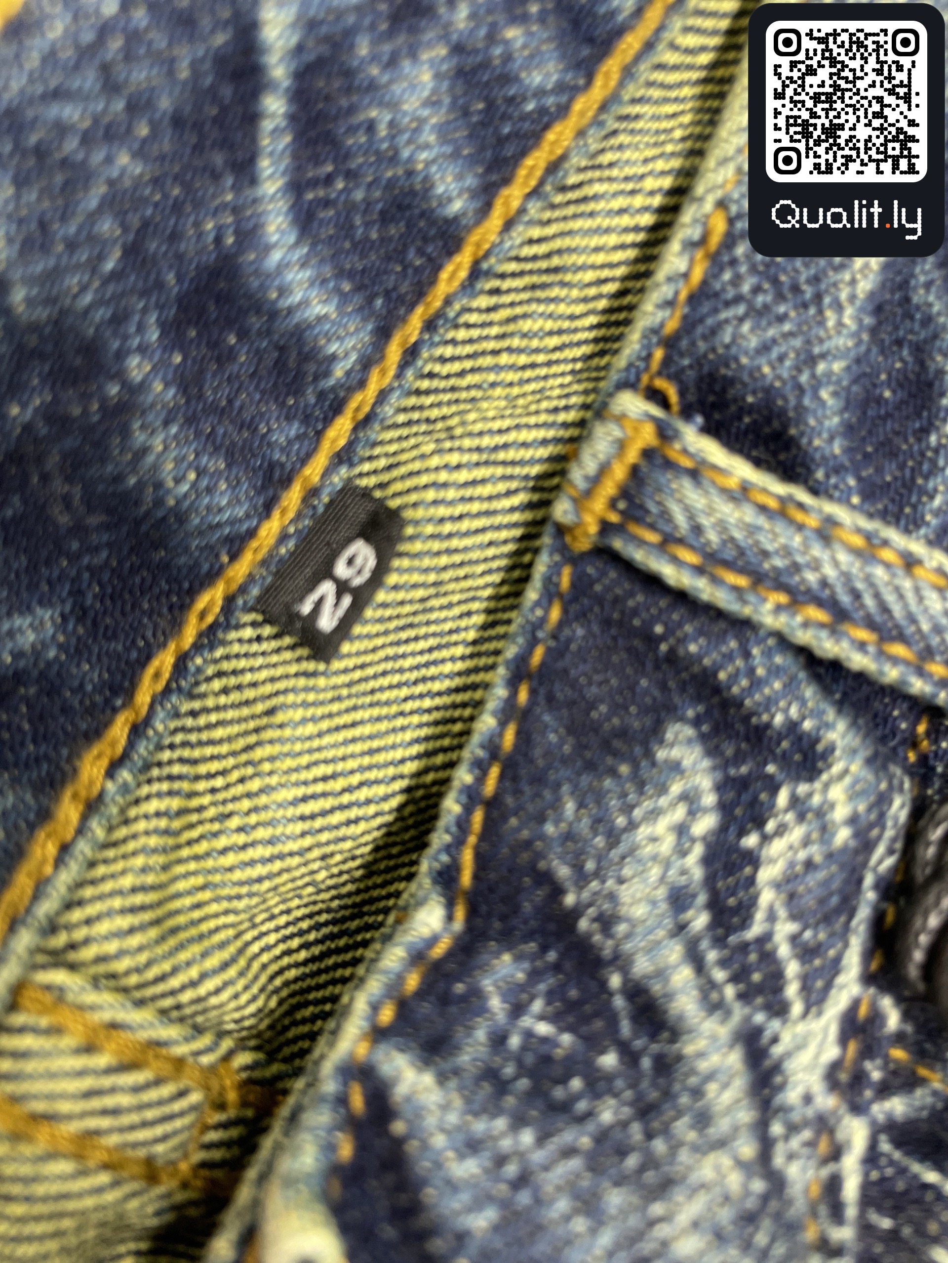 Jean — photo QC 3 sur 58
