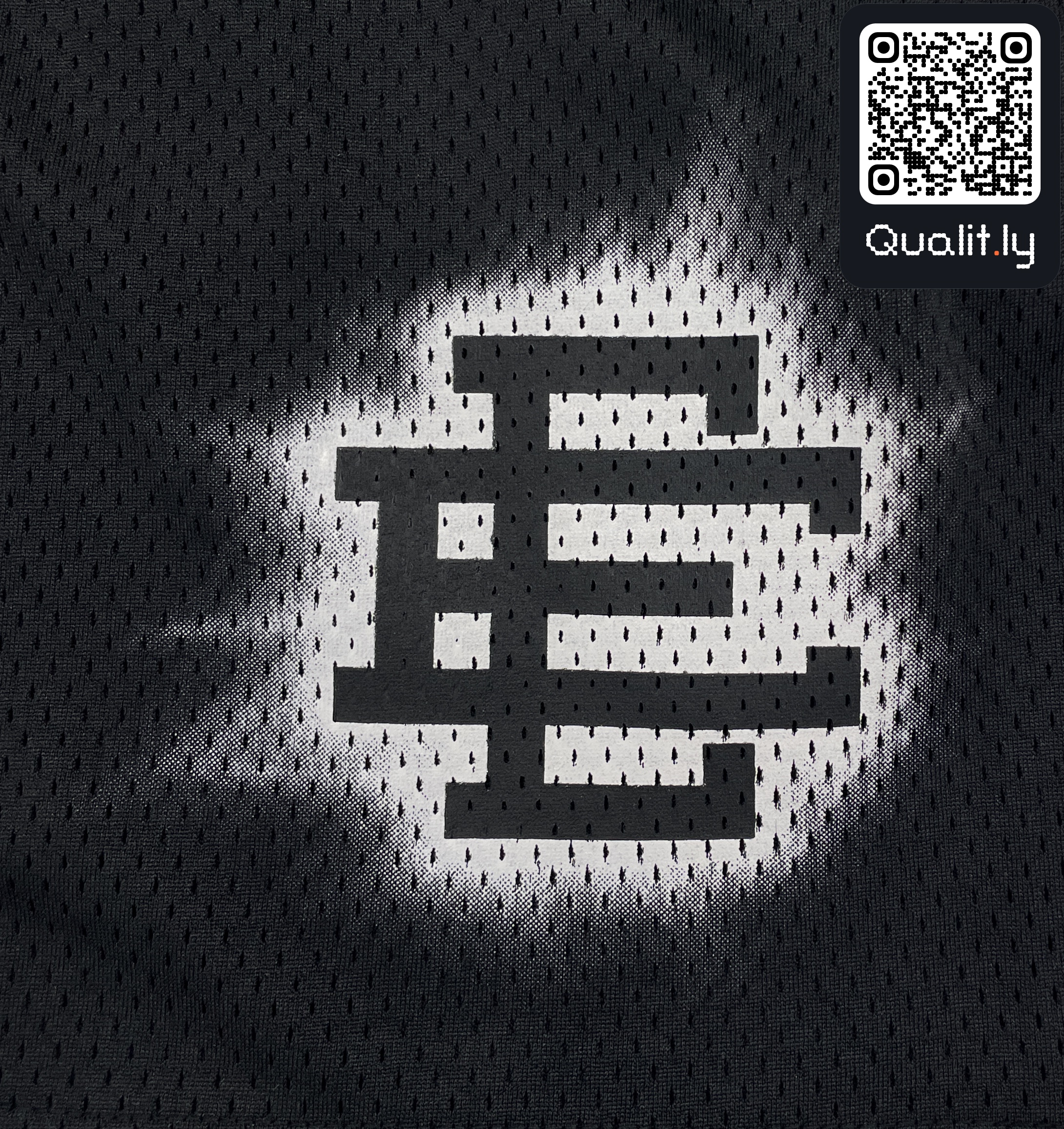 Shorts QC photo 2 of 48