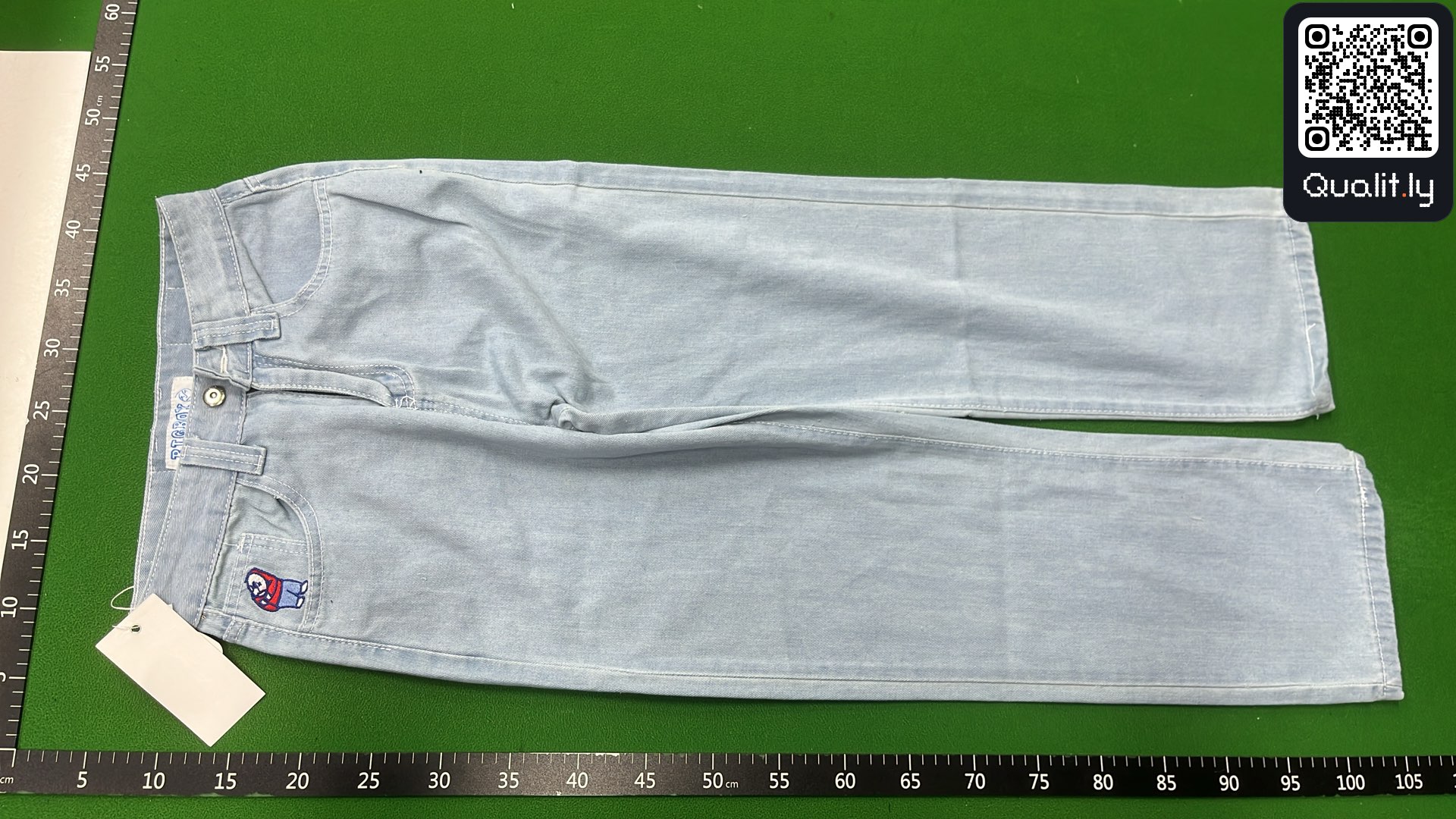 Jeans — QC-foto 2 av 4