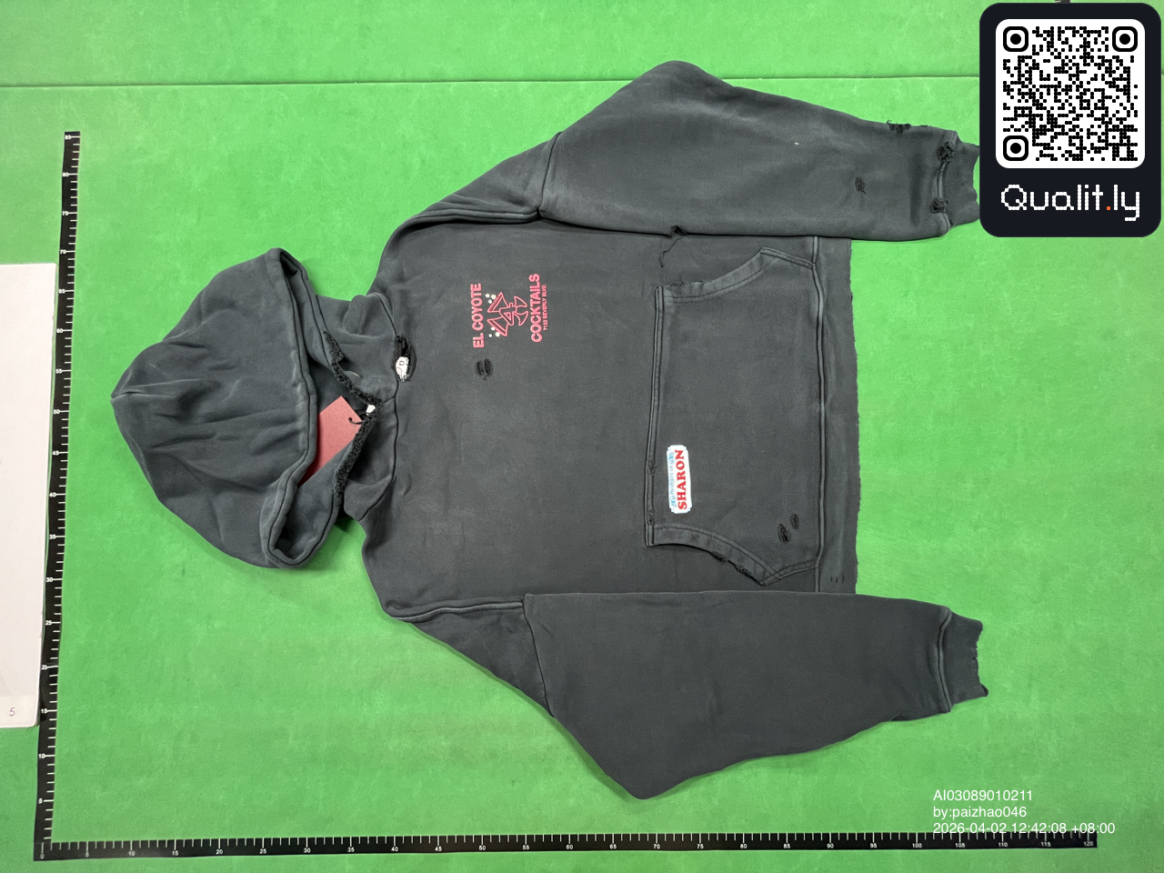 Hoodie QC photo 3 of 8