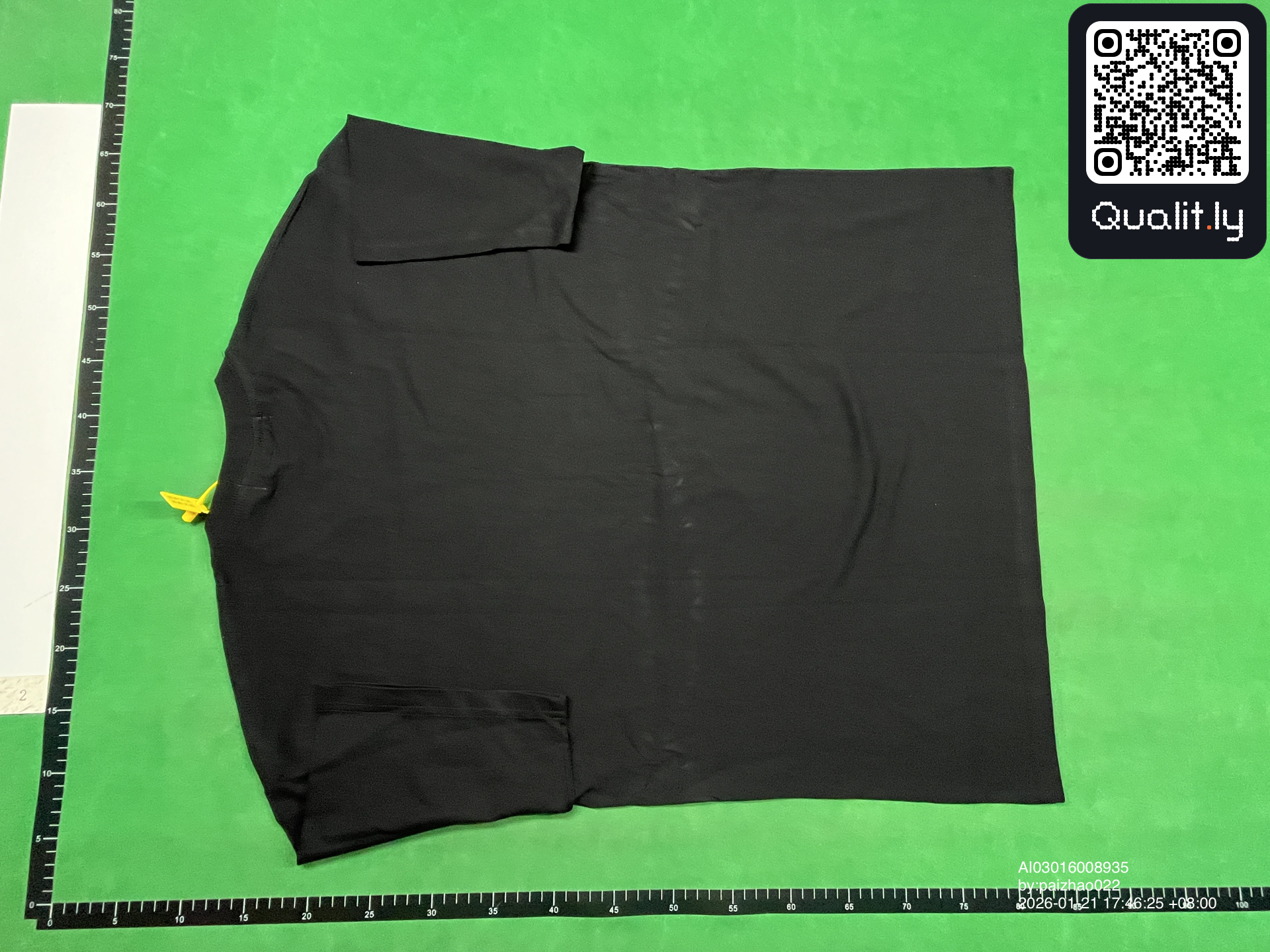 T-shirt — photo QC 2 sur 4
