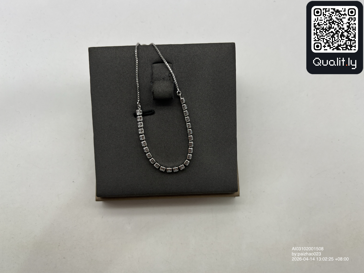 Schmuck — QC-Foto 3 von 3