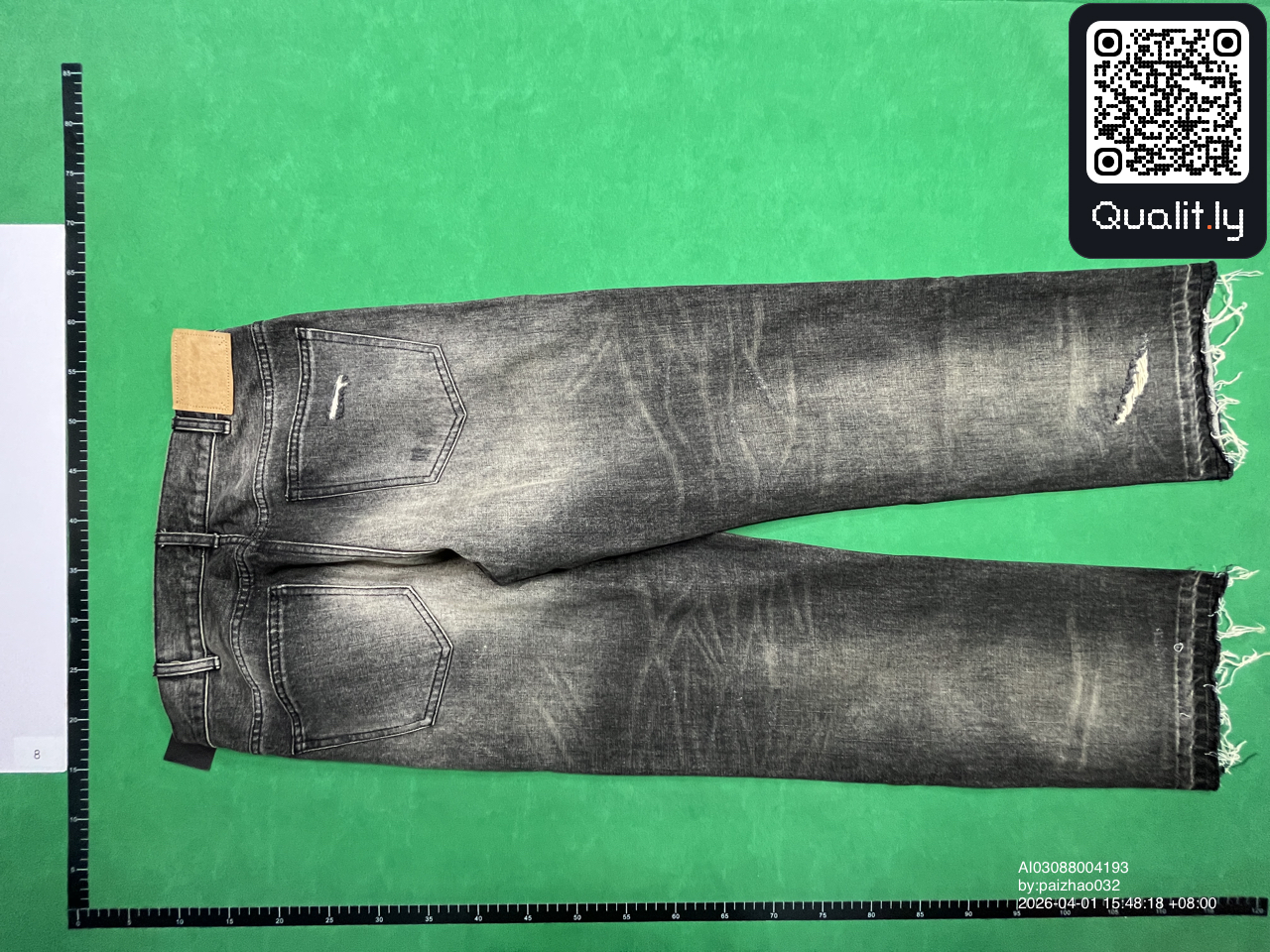 Jeans — foto QC 2 di 10