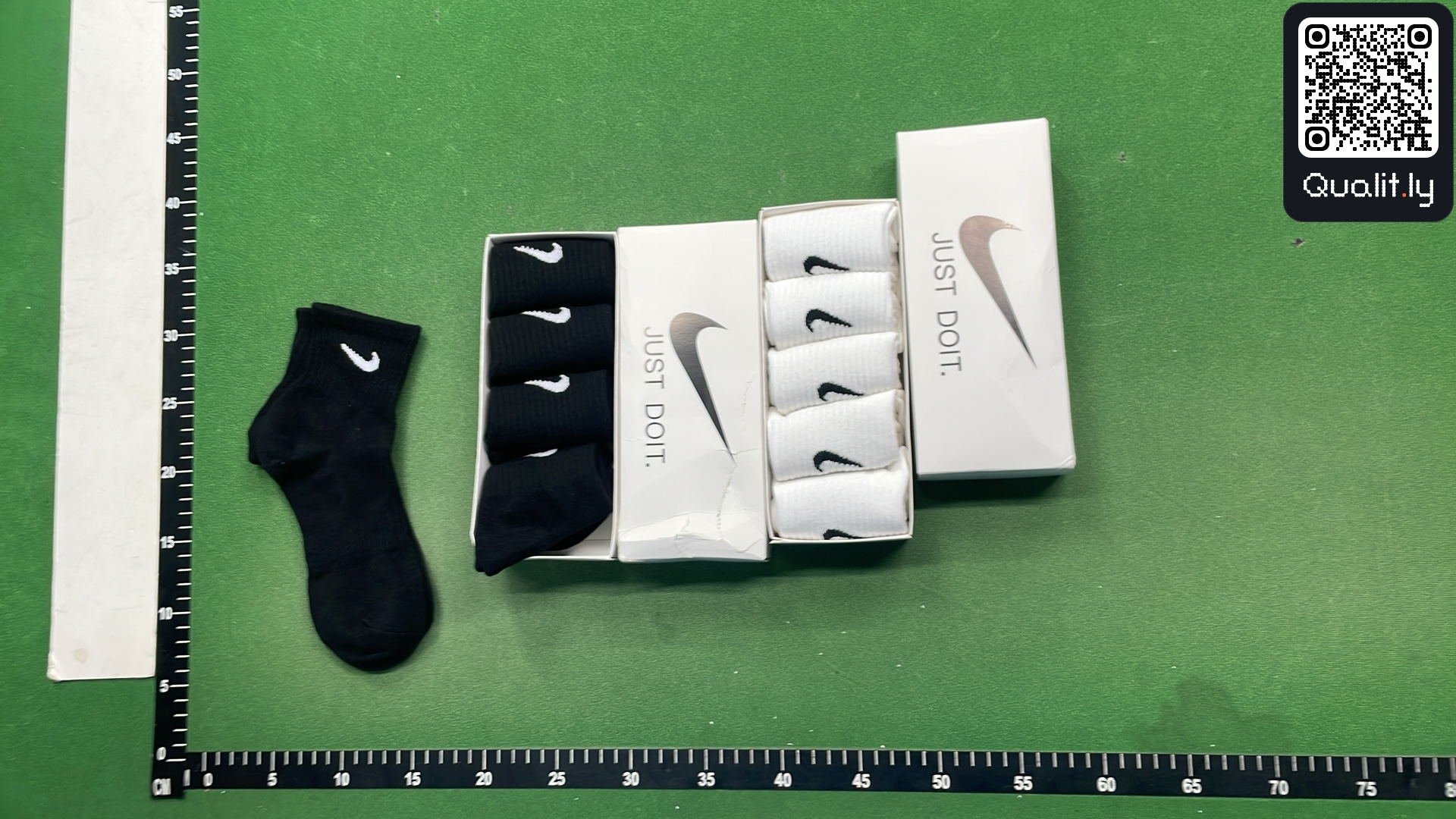 Socks QC photo 3 of 29