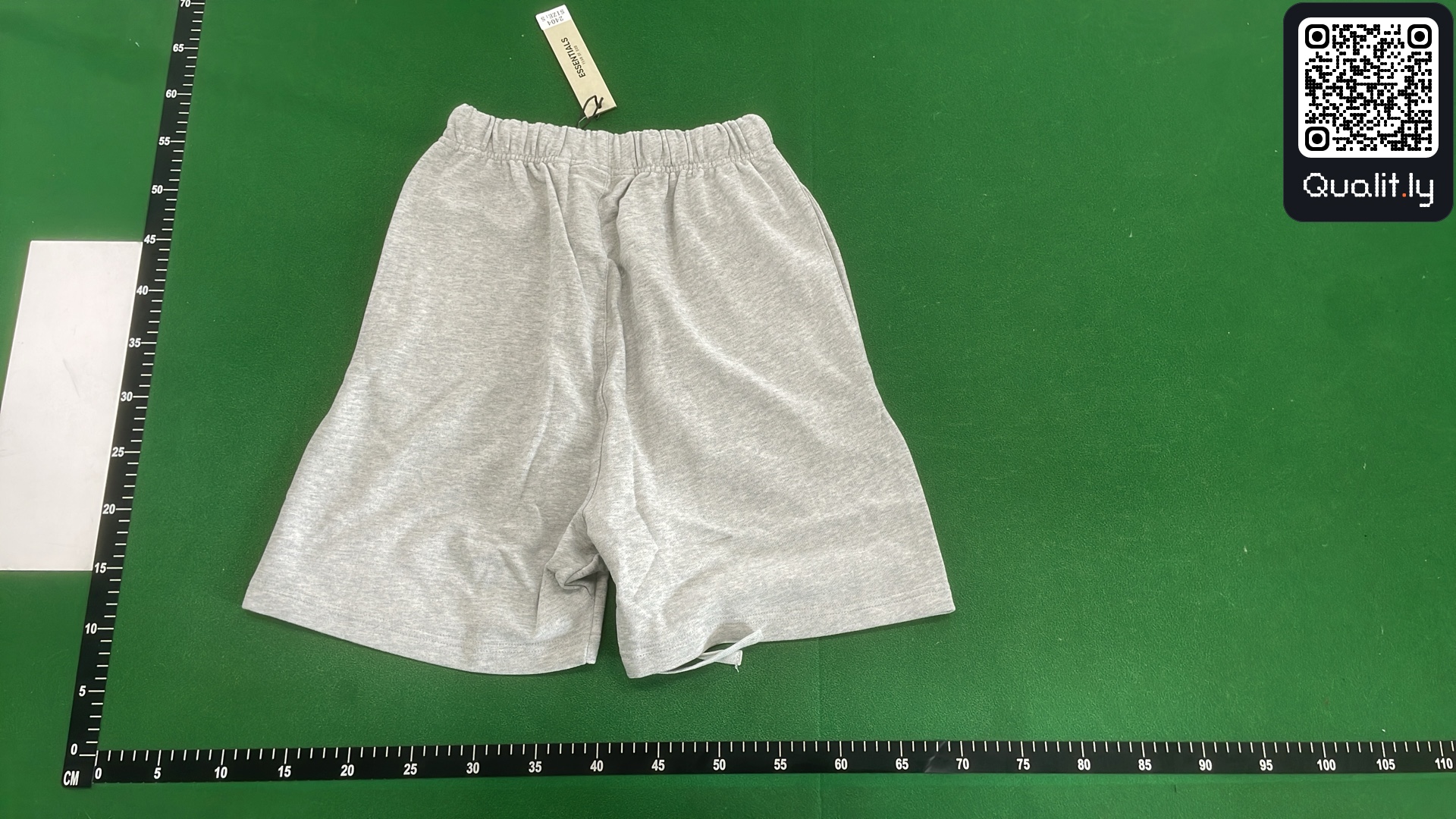 Shorts QC photo 3 of 16