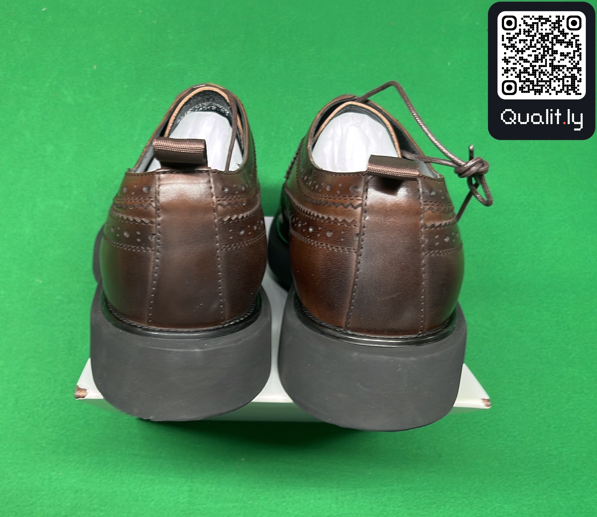 Sneaker — QC-Foto 3 von 6