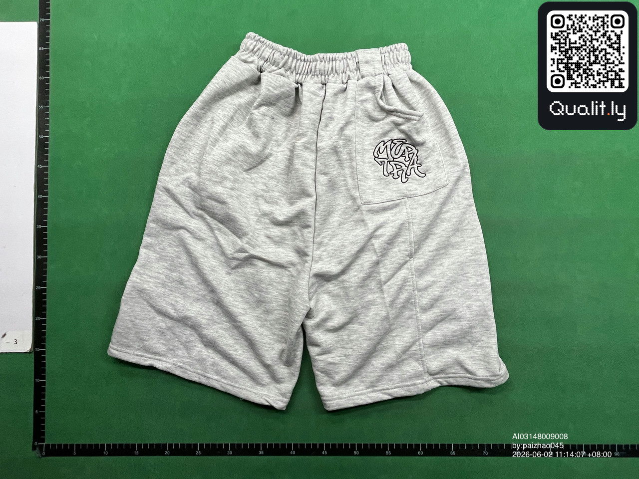 Pantaloncini — foto QC 3 di 34