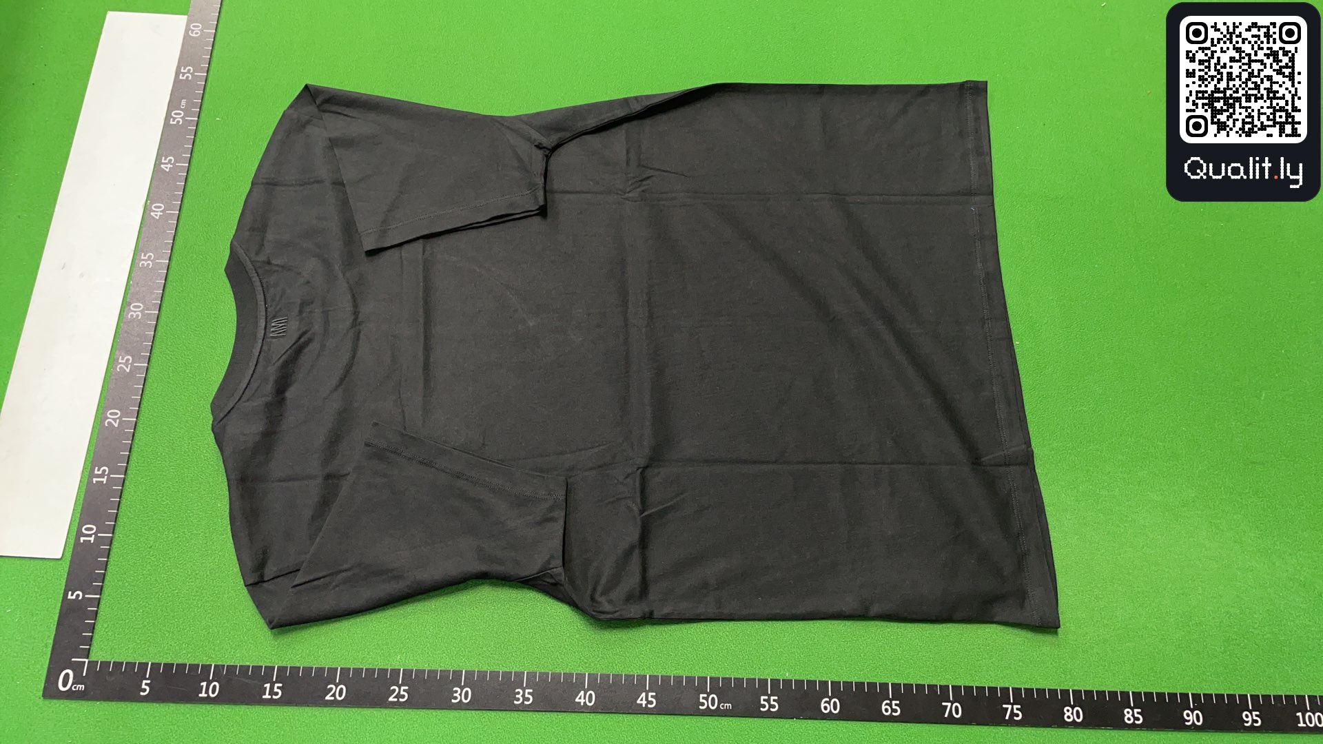 T-Shirt — QC-Foto 3 von 131