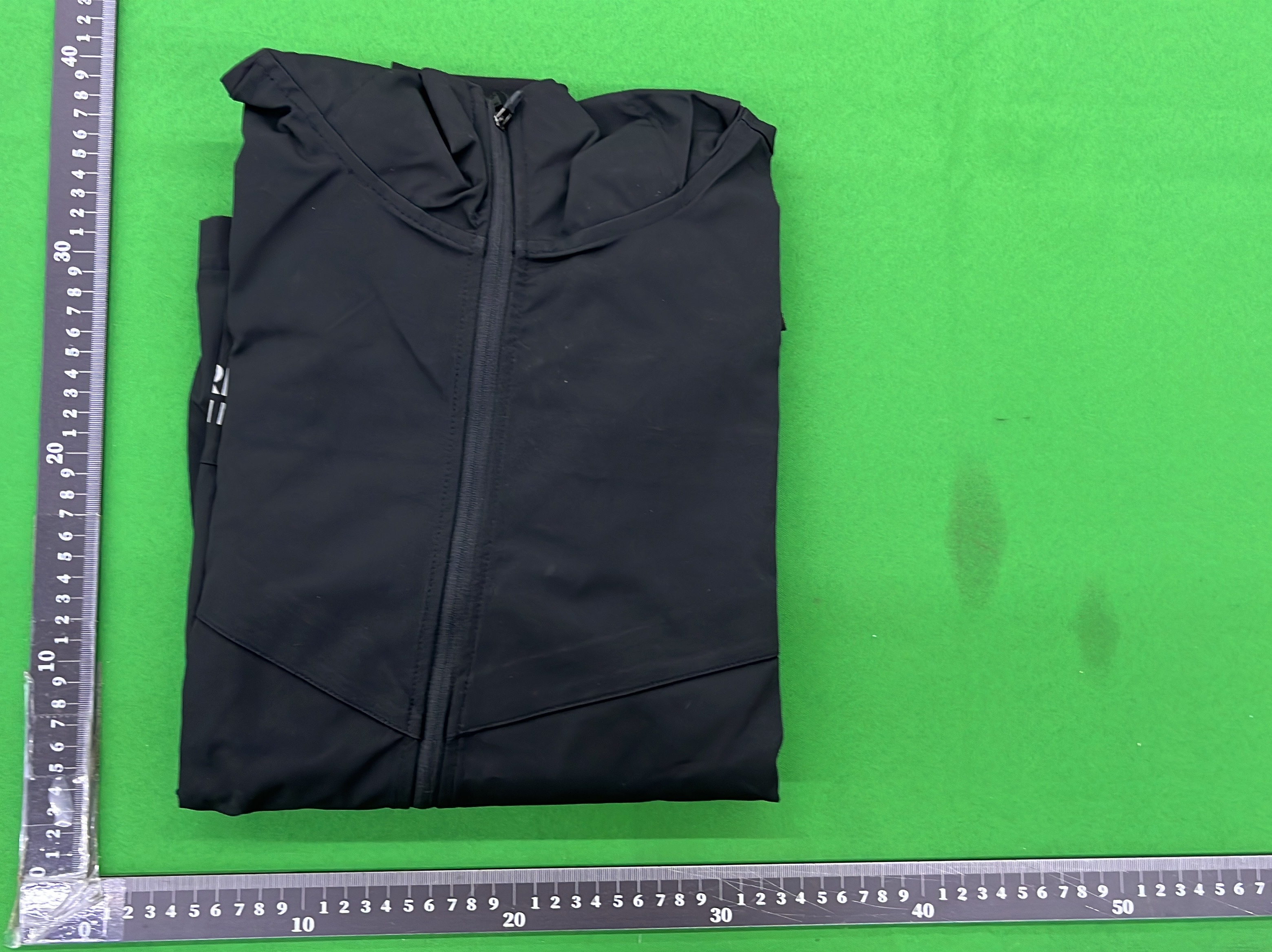 Jacket QC photo 2 of 40