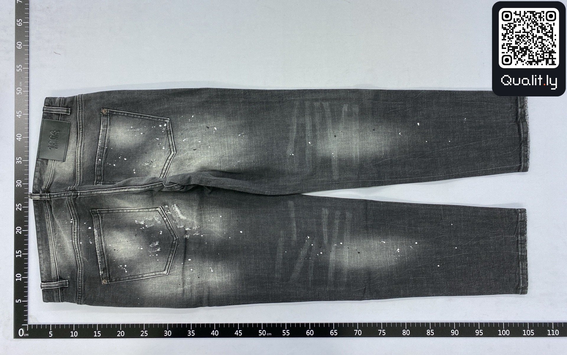 Jeans — QC-foto 3 av 213
