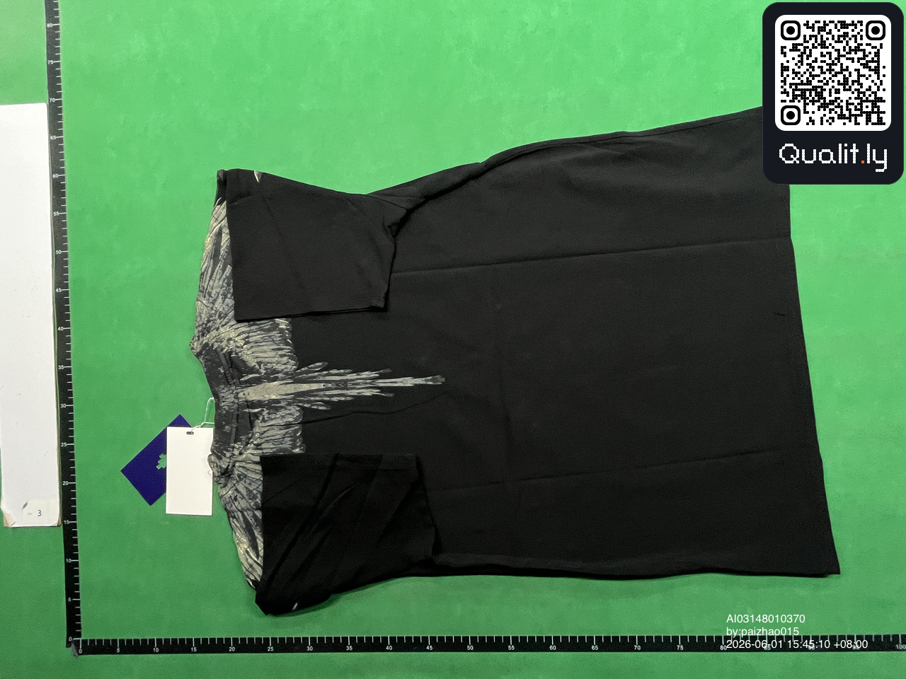 T-shirt — foto QC 2 di 223