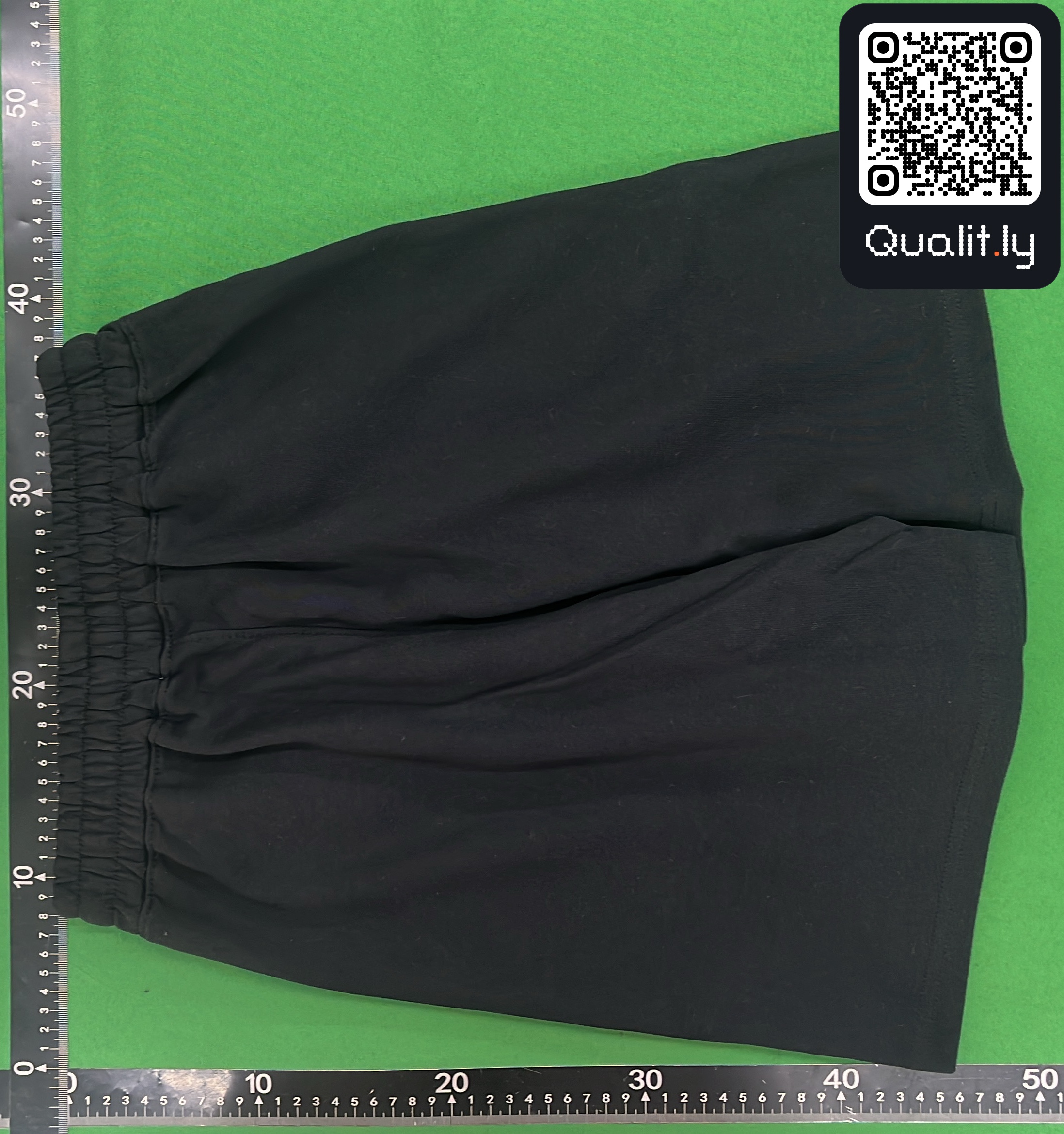 Shorts QC photo 3 of 36