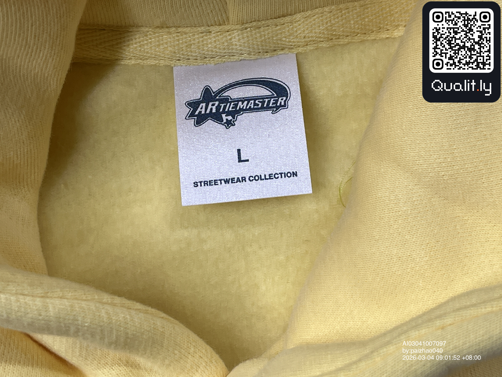 Hoodie QC photo 3 of 38