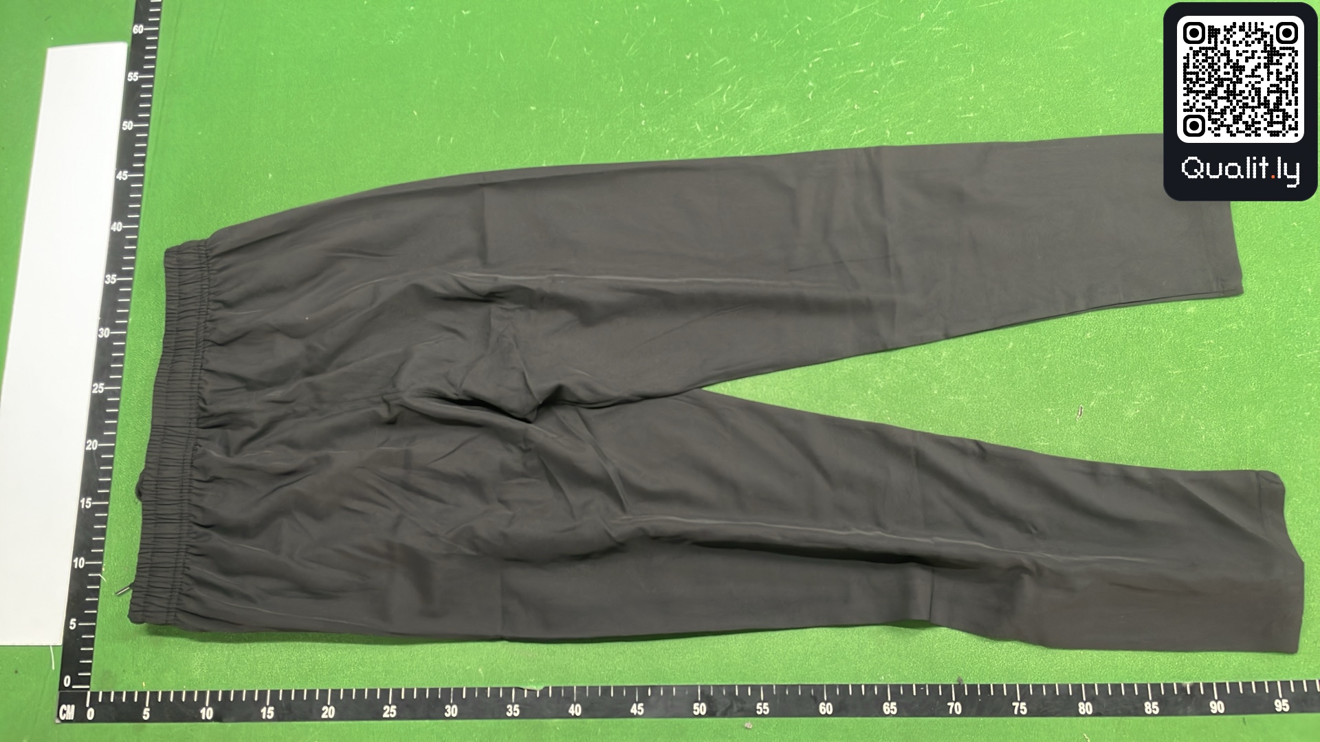 Pants QC photo 3 of 16