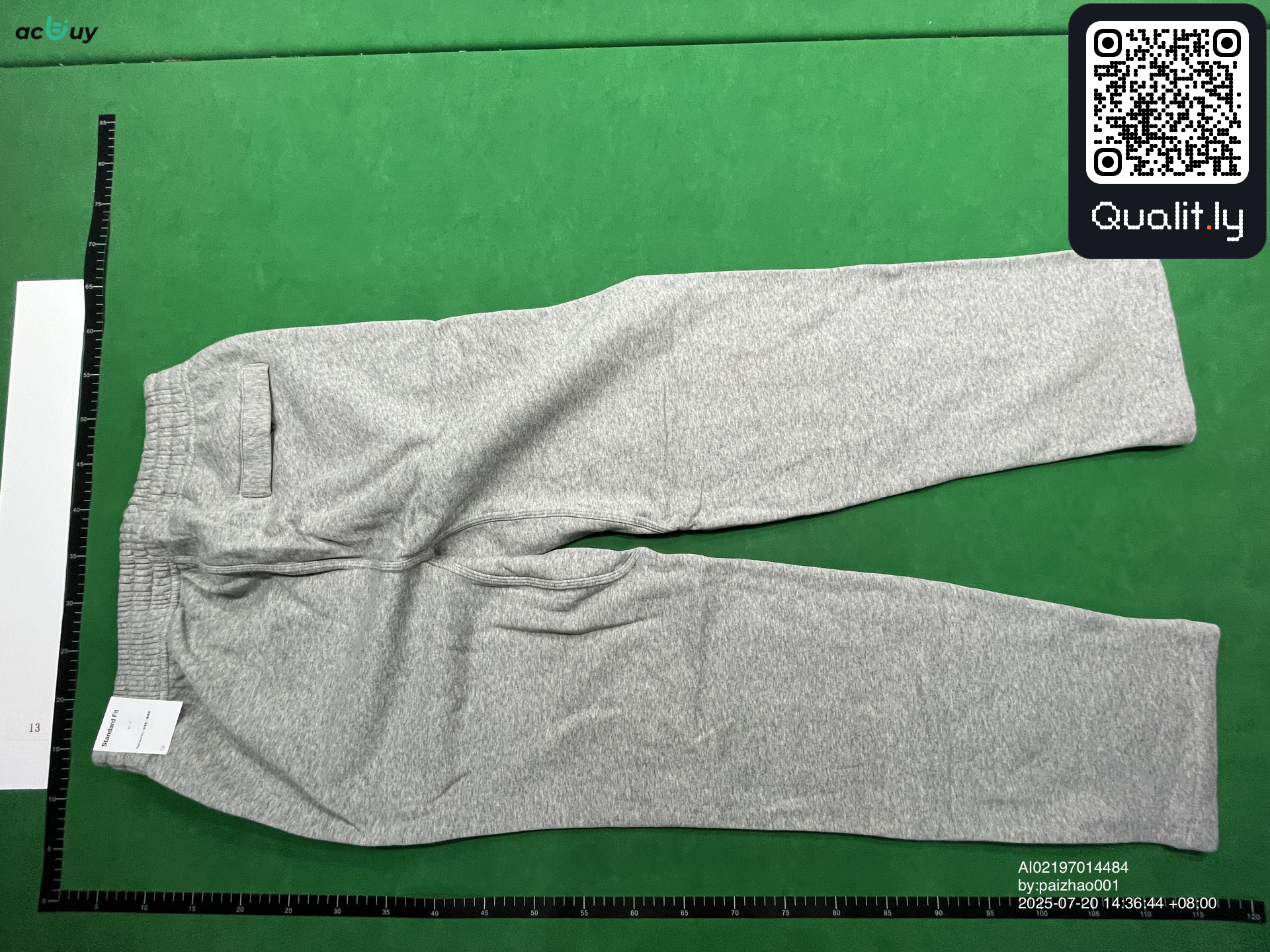 Sweater QC photo 2 of 8