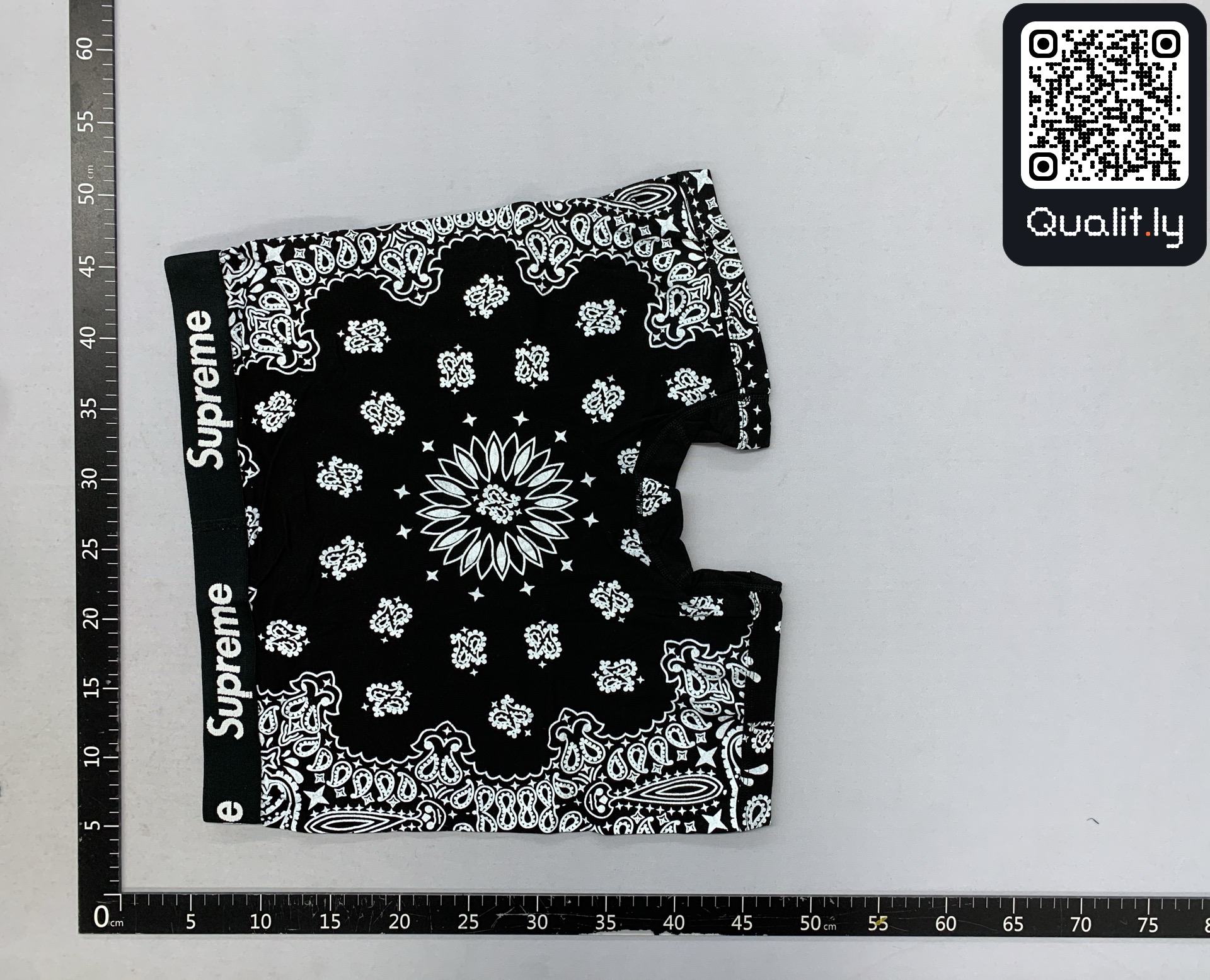 Foto QC 1 di 186