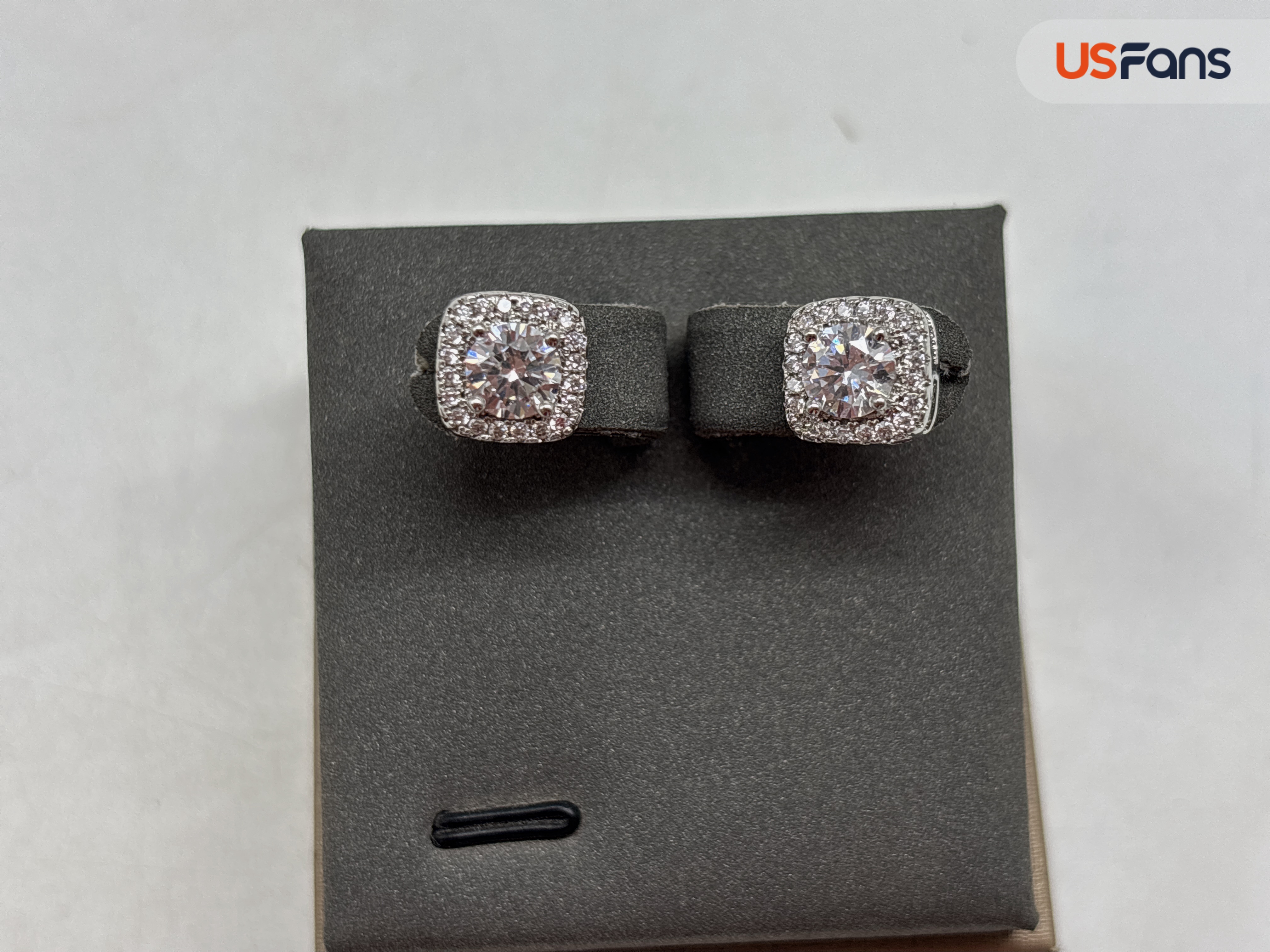 Jewelry QC photo 1 of 3