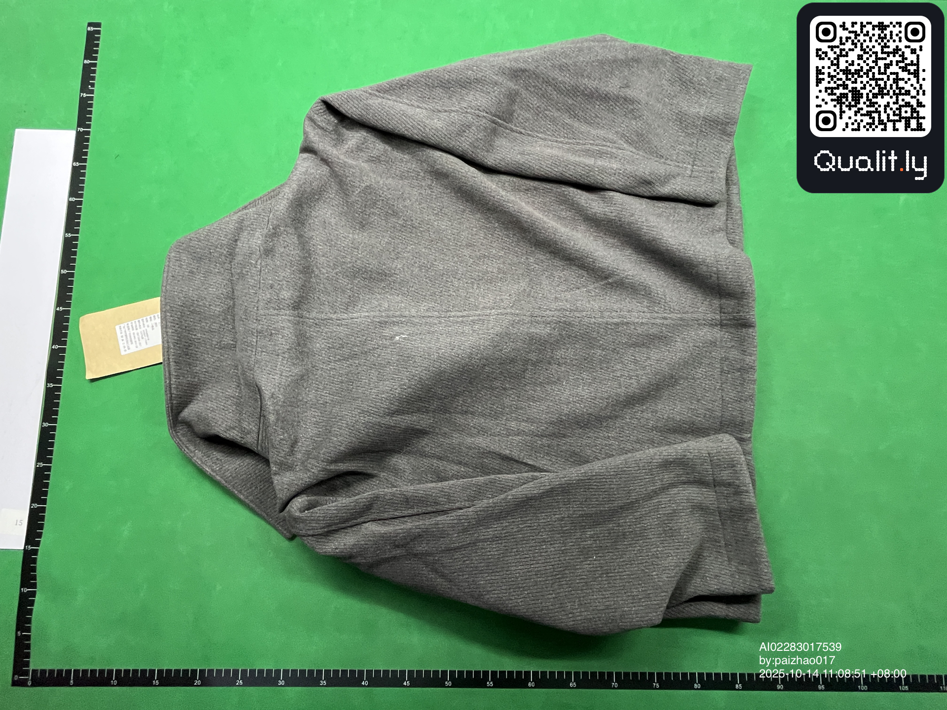 Veste — photo QC 1 sur 4